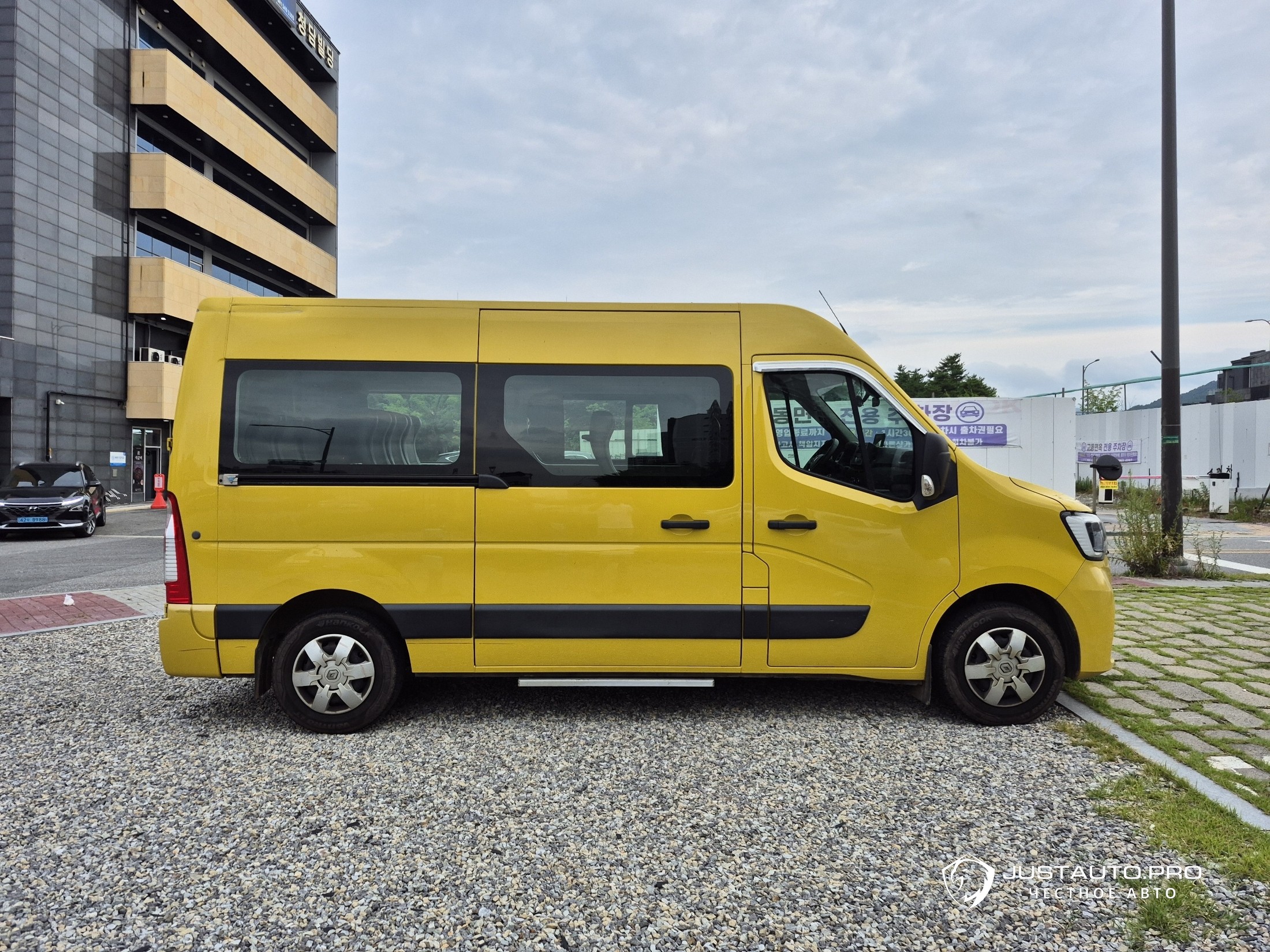 Автомобиль Renault-KoreaSamsung Master