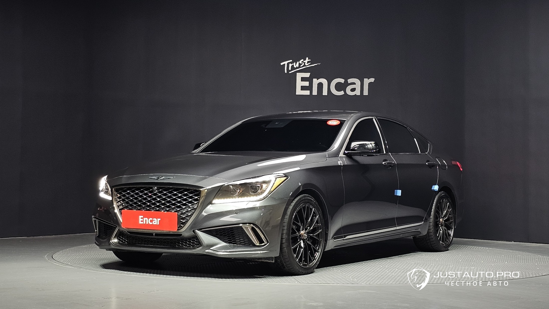 Автомобиль Genesis G80