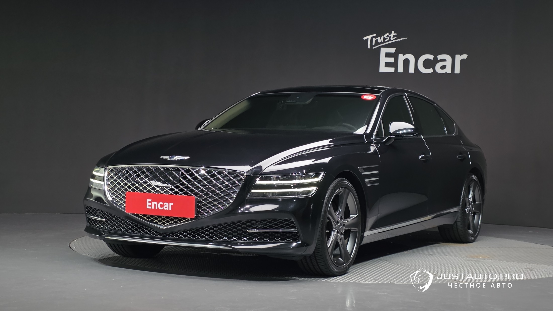 Автомобиль Genesis G80