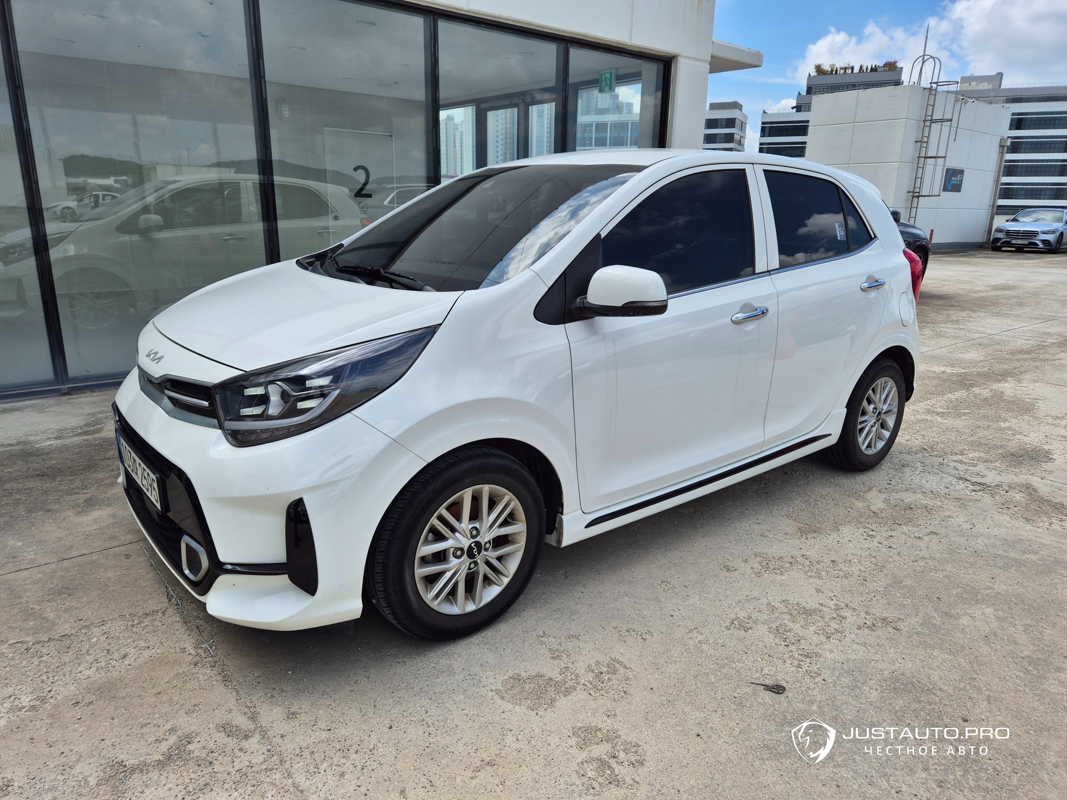Автомобиль Kia morning