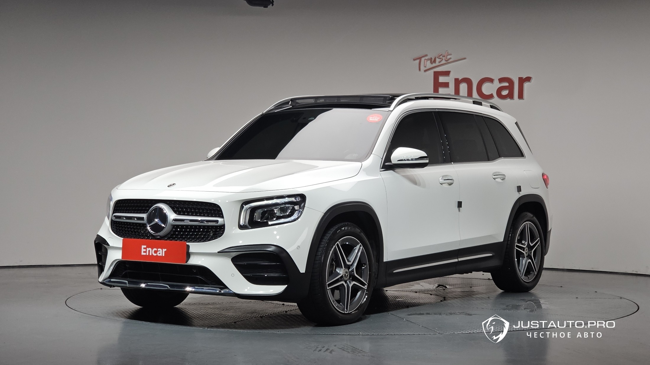 Автомобиль Mercedes-Benz GLB-Class