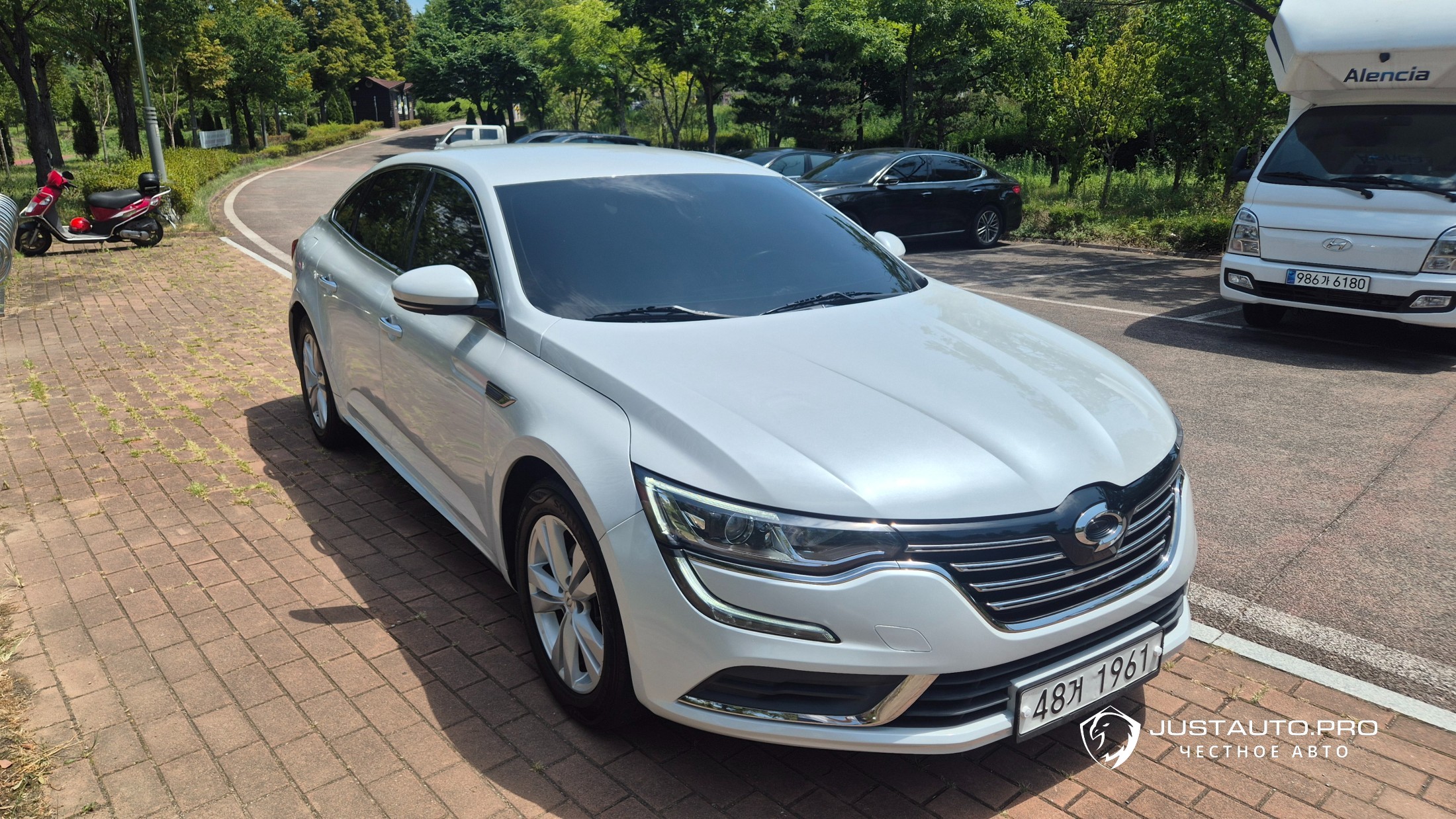 Автомобиль Renault-KoreaSamsung SM6
