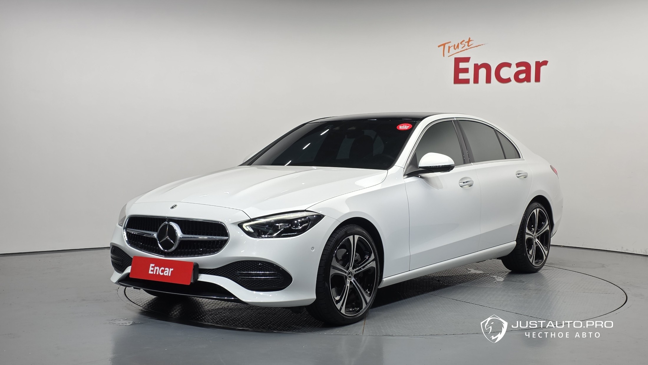 Автомобиль Mercedes-Benz C-Class
