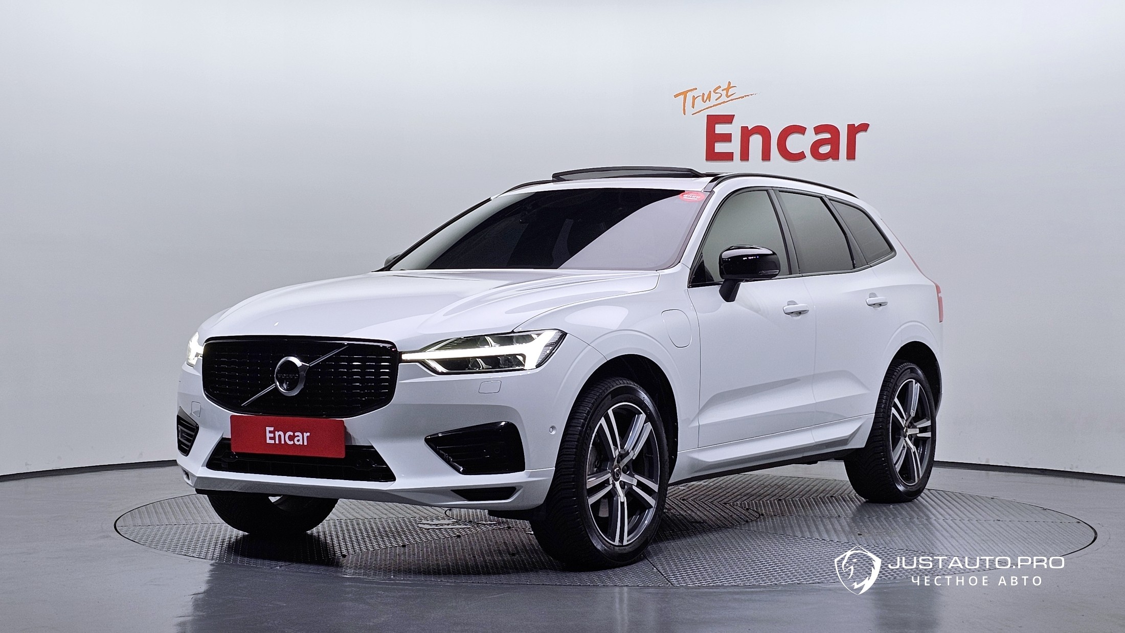 Автомобиль Volvo XC60