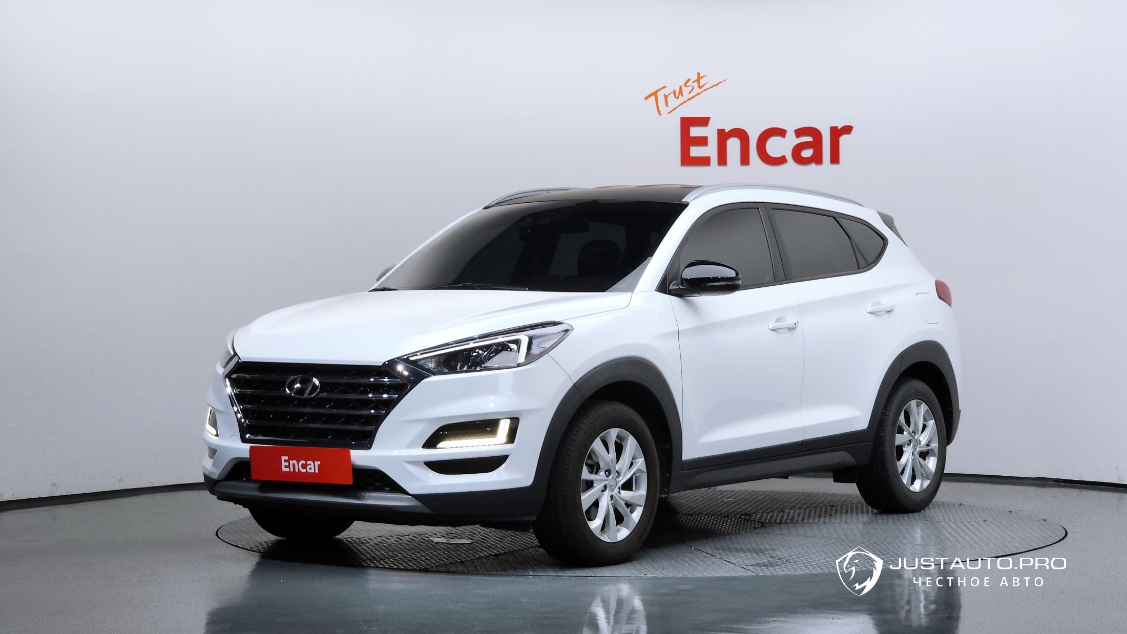 Автомобиль Hyundai Tucson