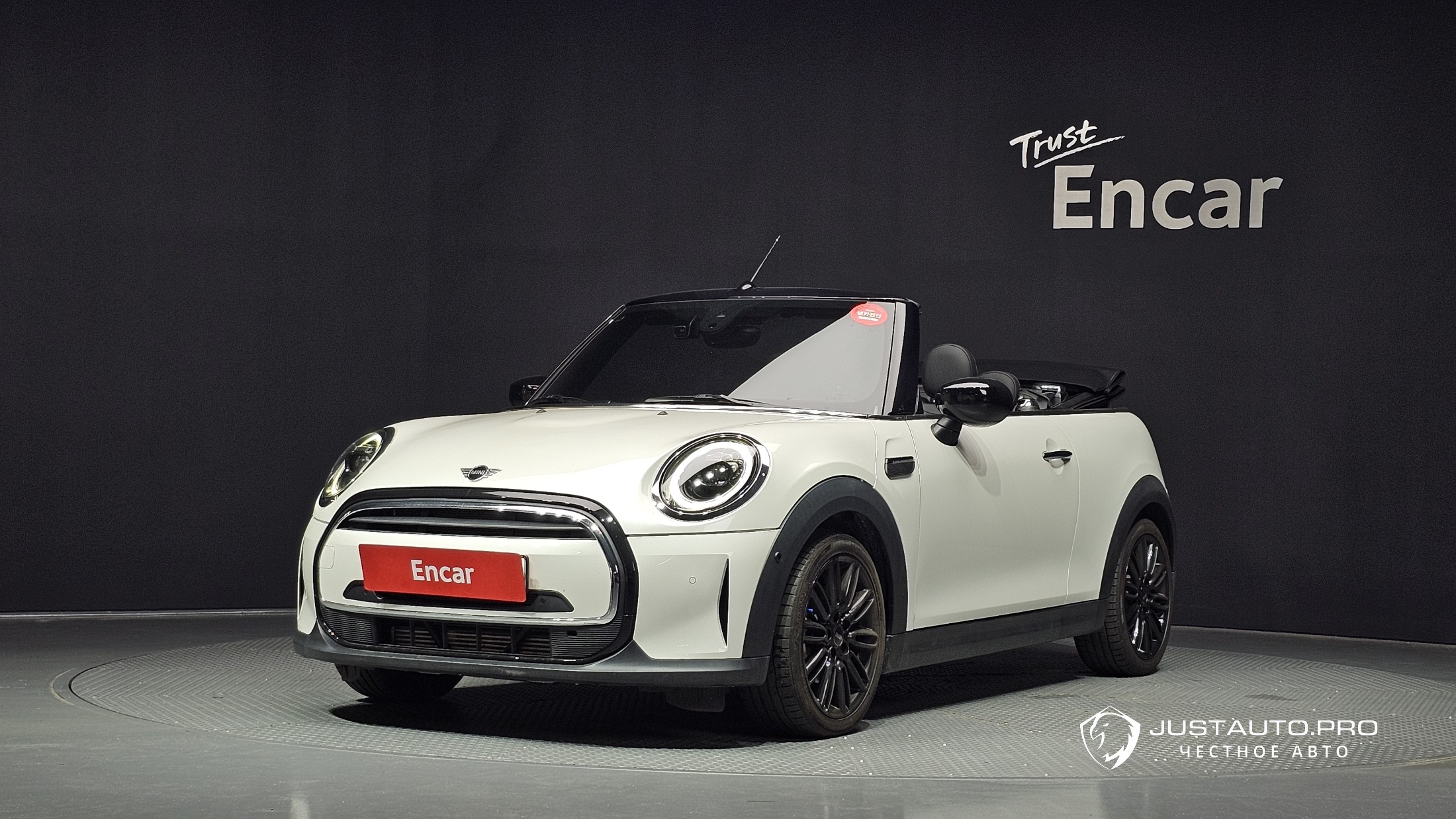 Автомобиль Mini Cooper Convertible