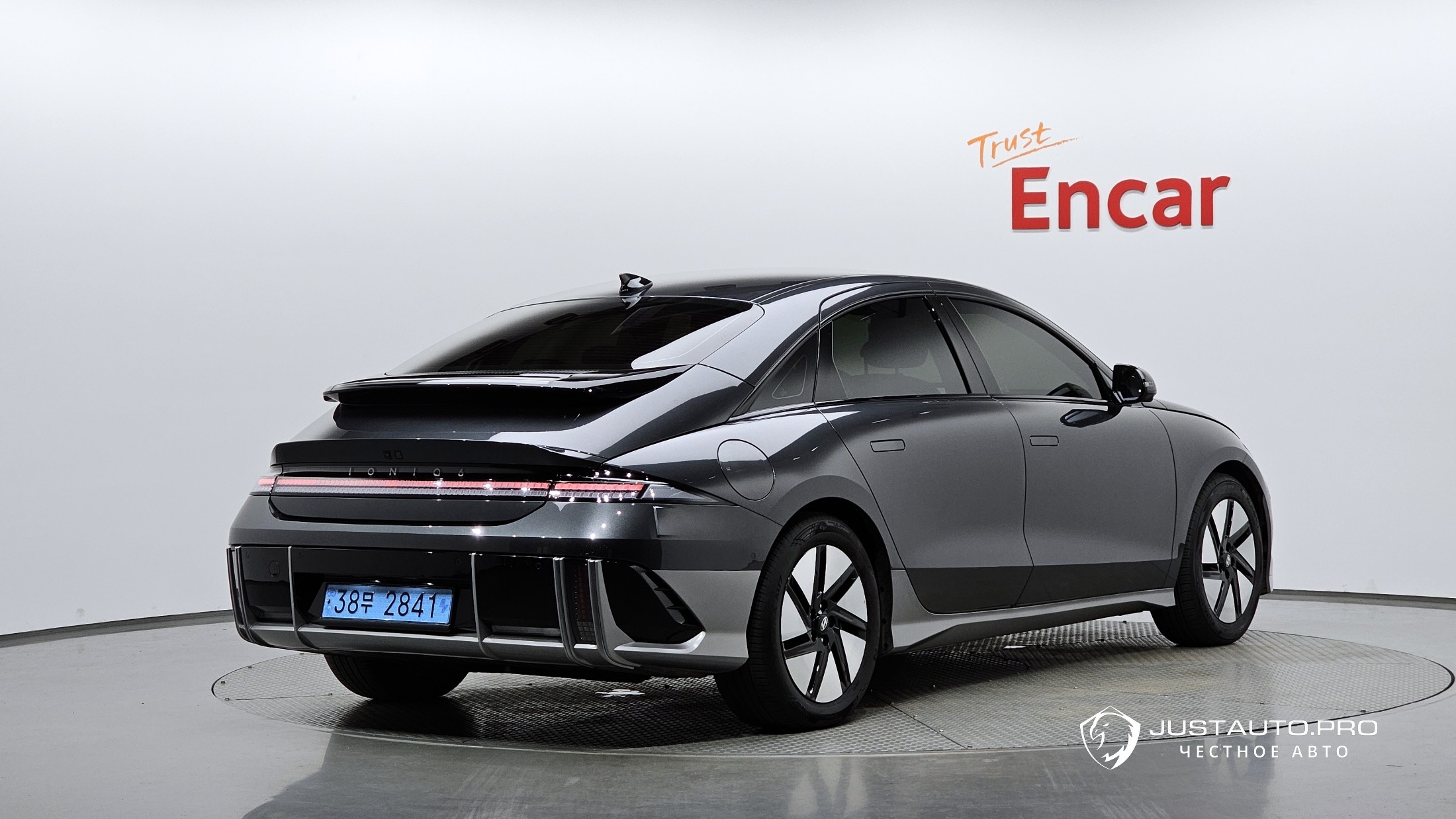 Автомобиль Hyundai Ioniq6
