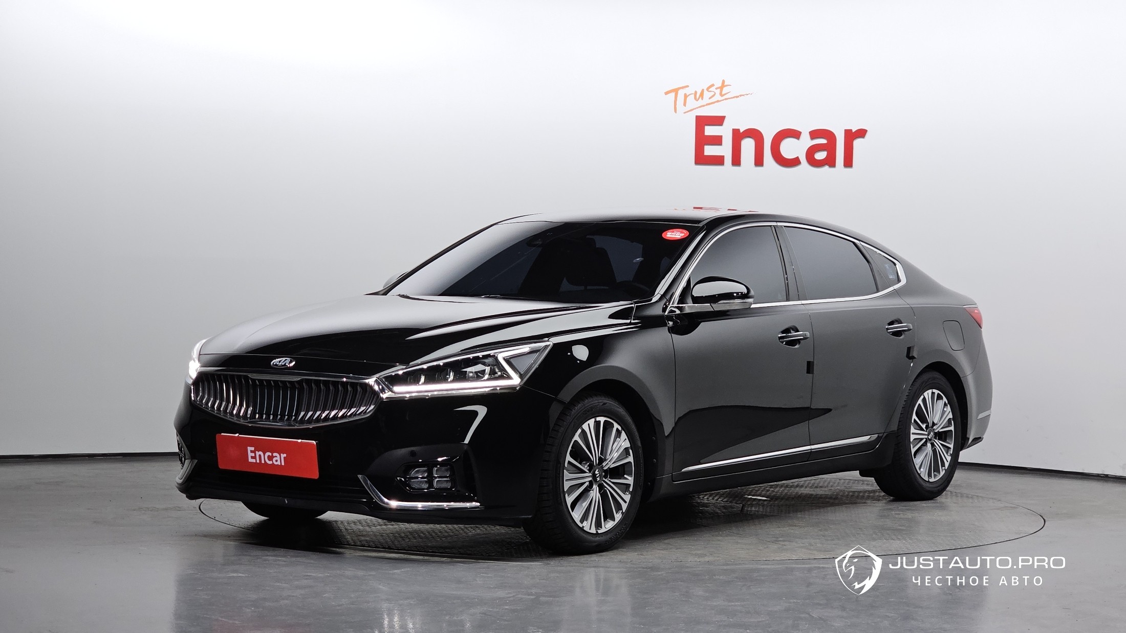 Автомобиль Kia K7