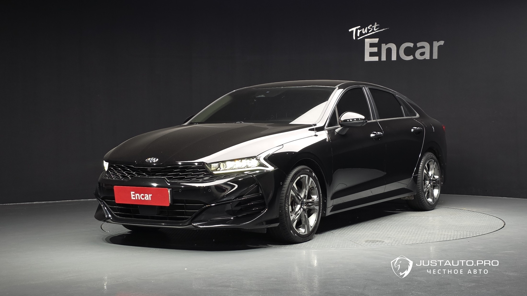 Автомобиль Kia K5