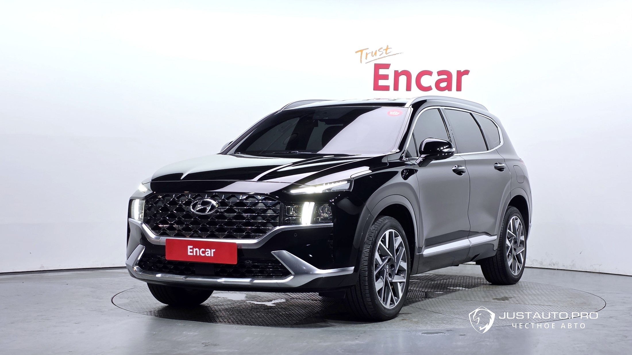 Автомобиль Hyundai Santafe