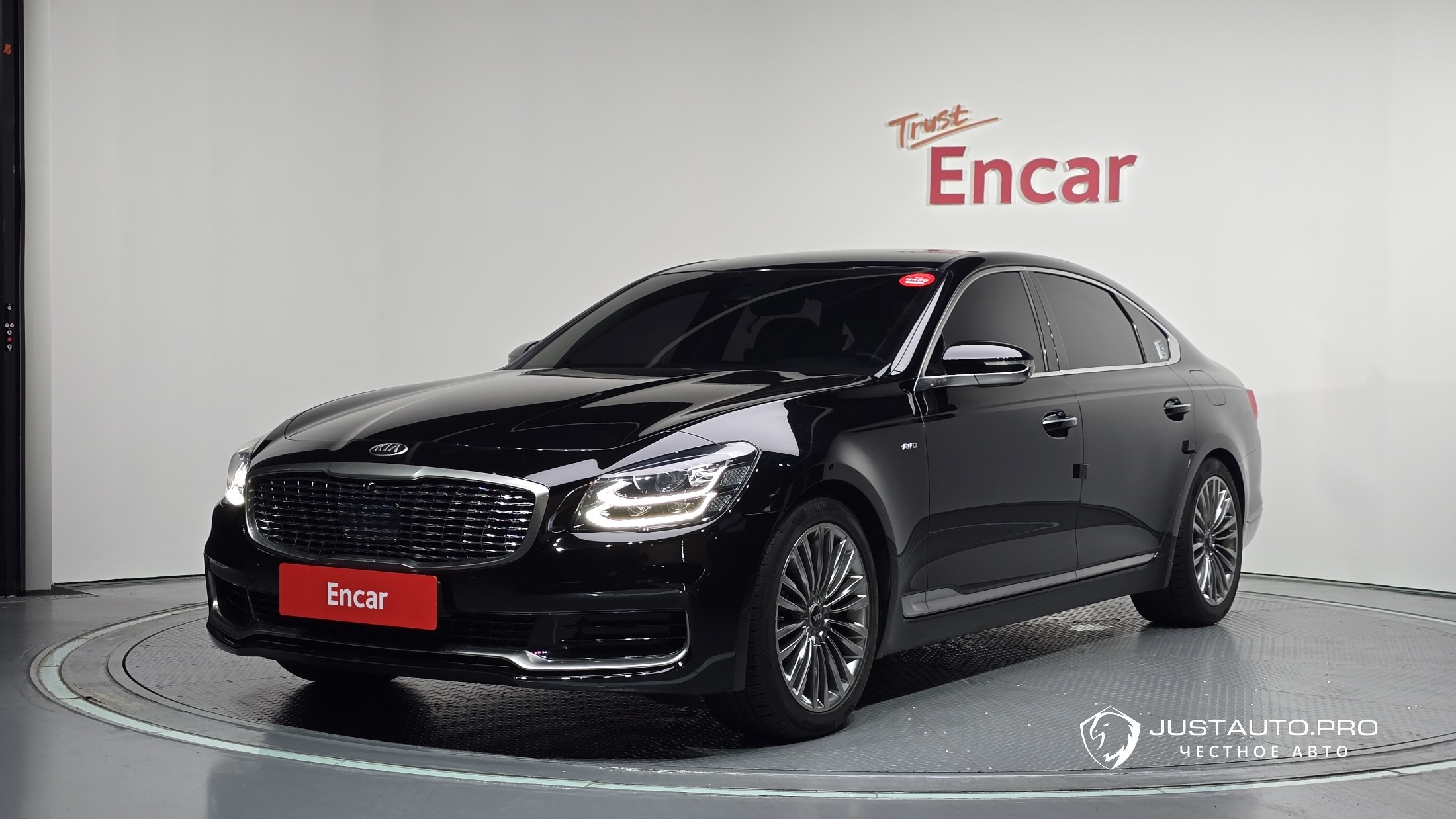 Автомобиль Kia K9