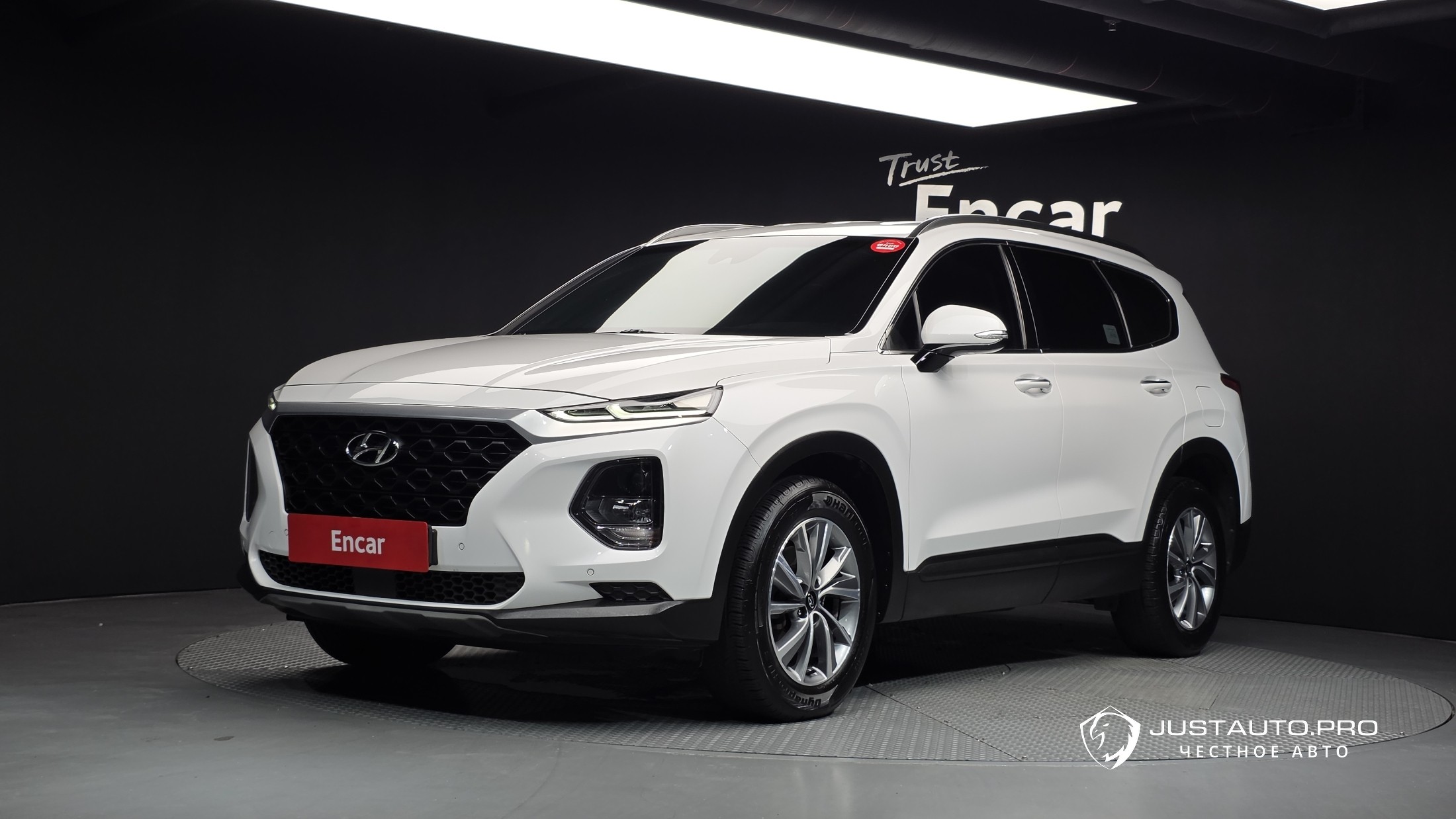 Автомобиль Hyundai Santafe