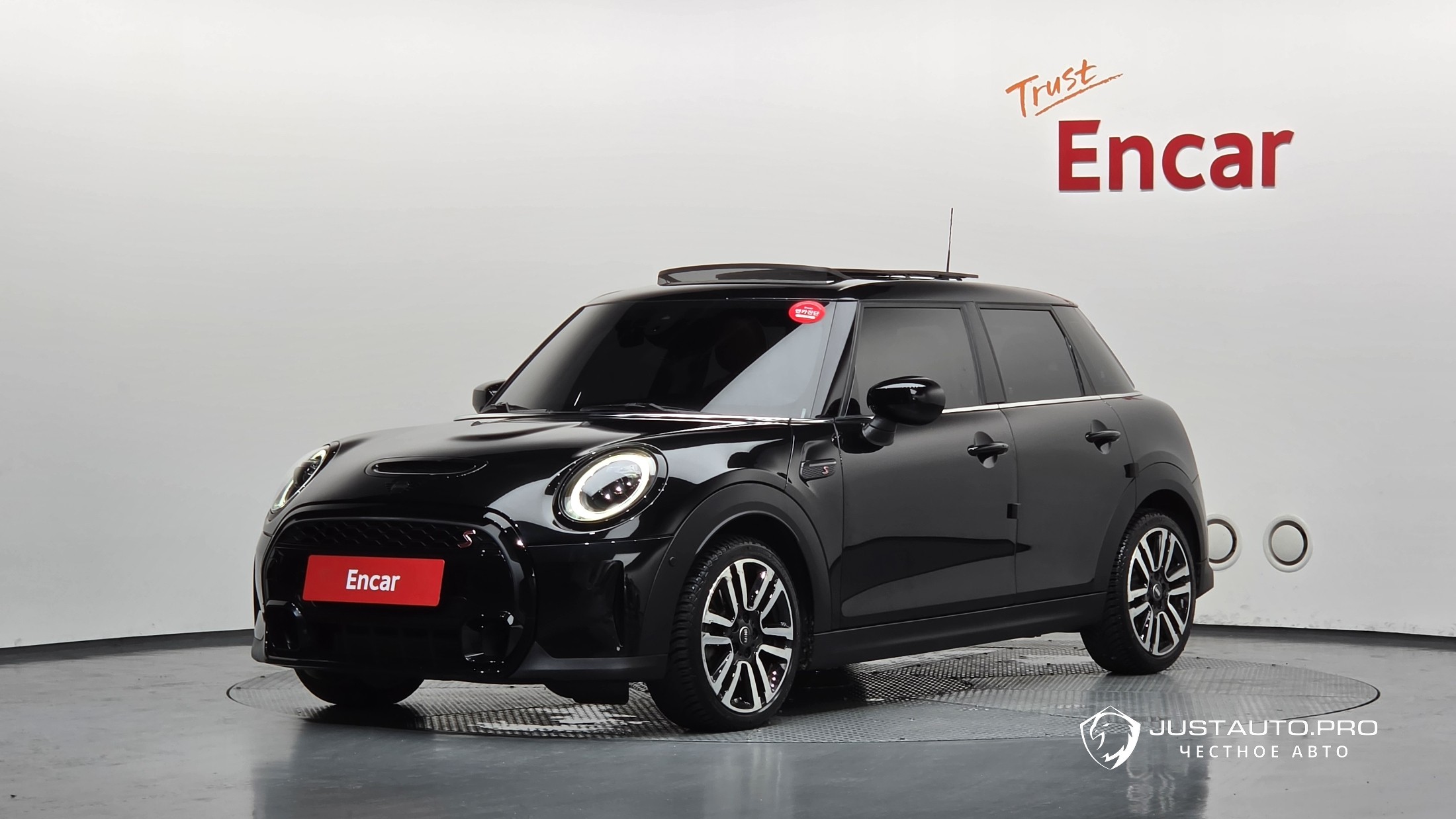 Автомобиль Mini Cooper