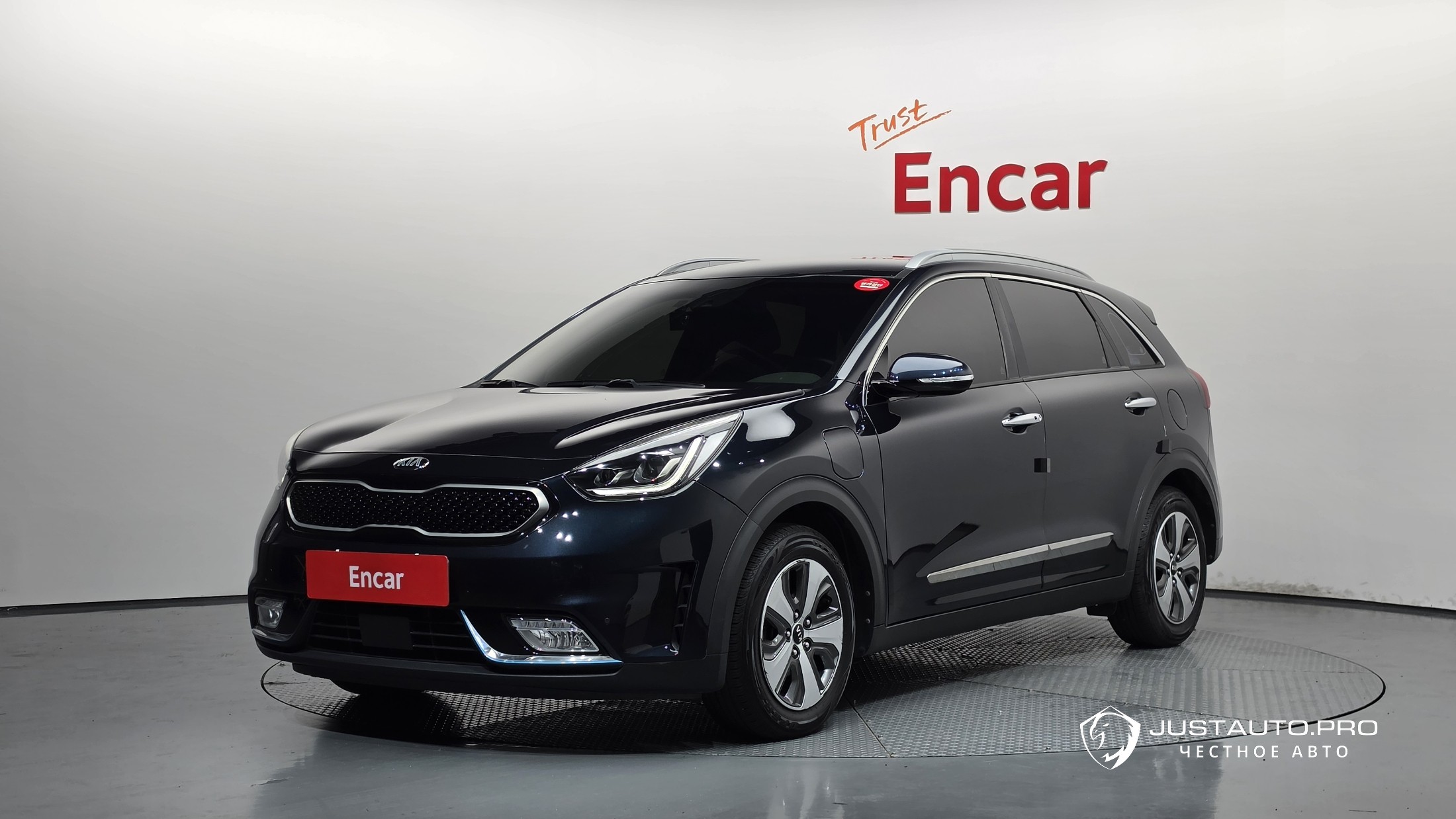 Автомобиль Kia Niro