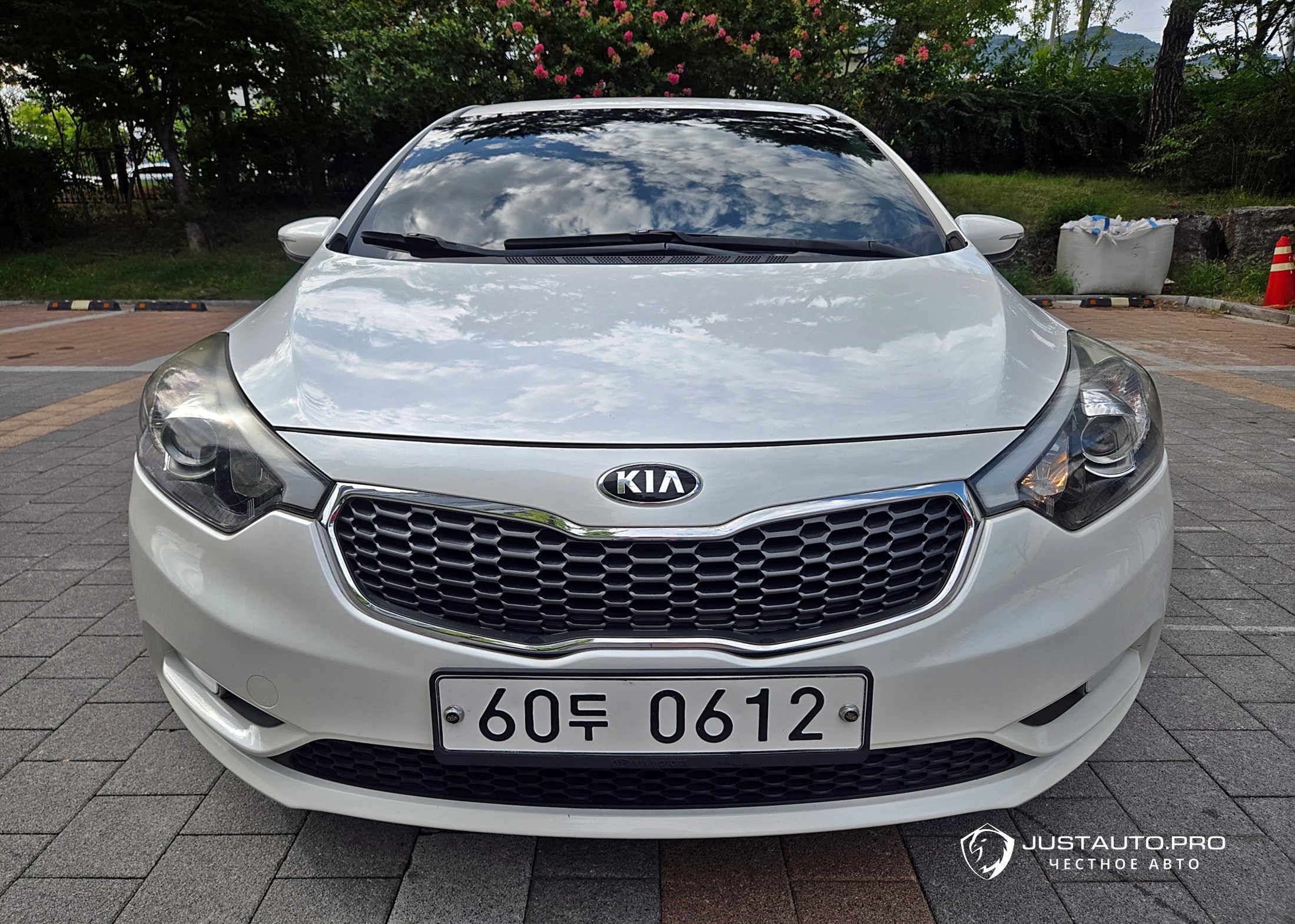 Автомобиль Kia K3