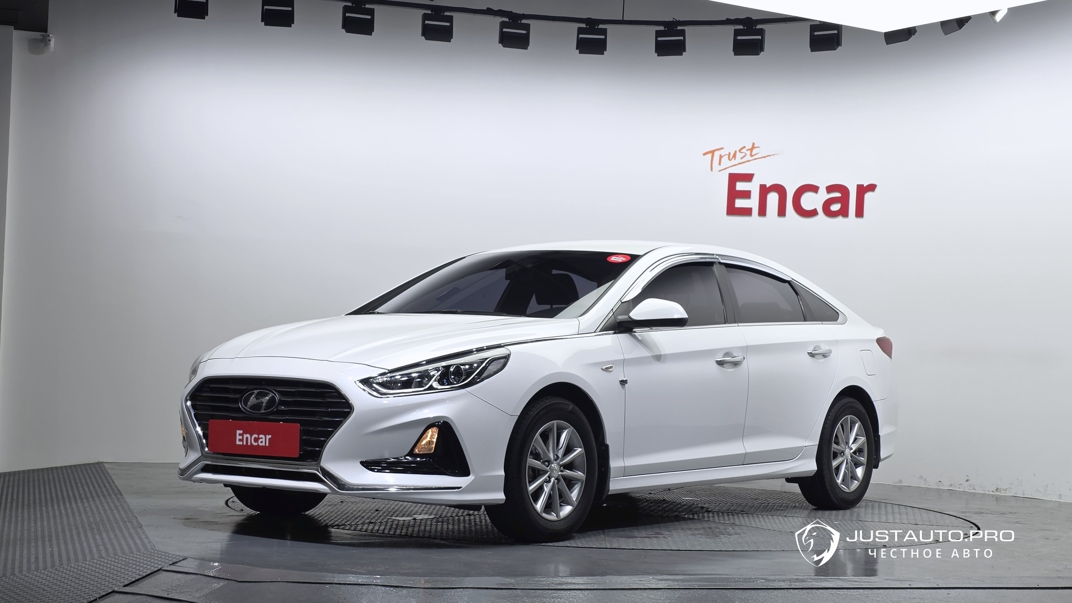 Автомобиль Hyundai Sonata