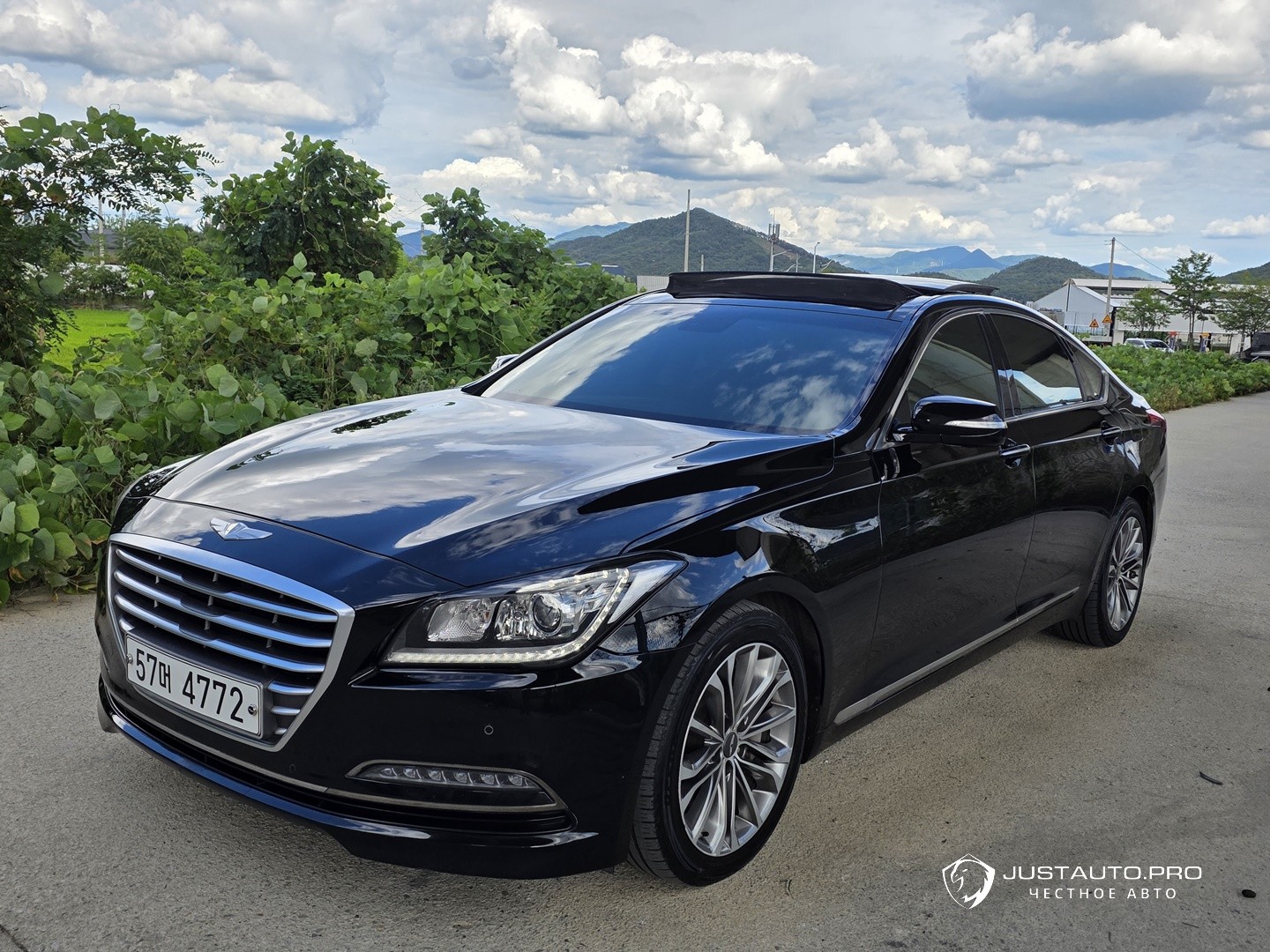 Автомобиль Hyundai Genesis