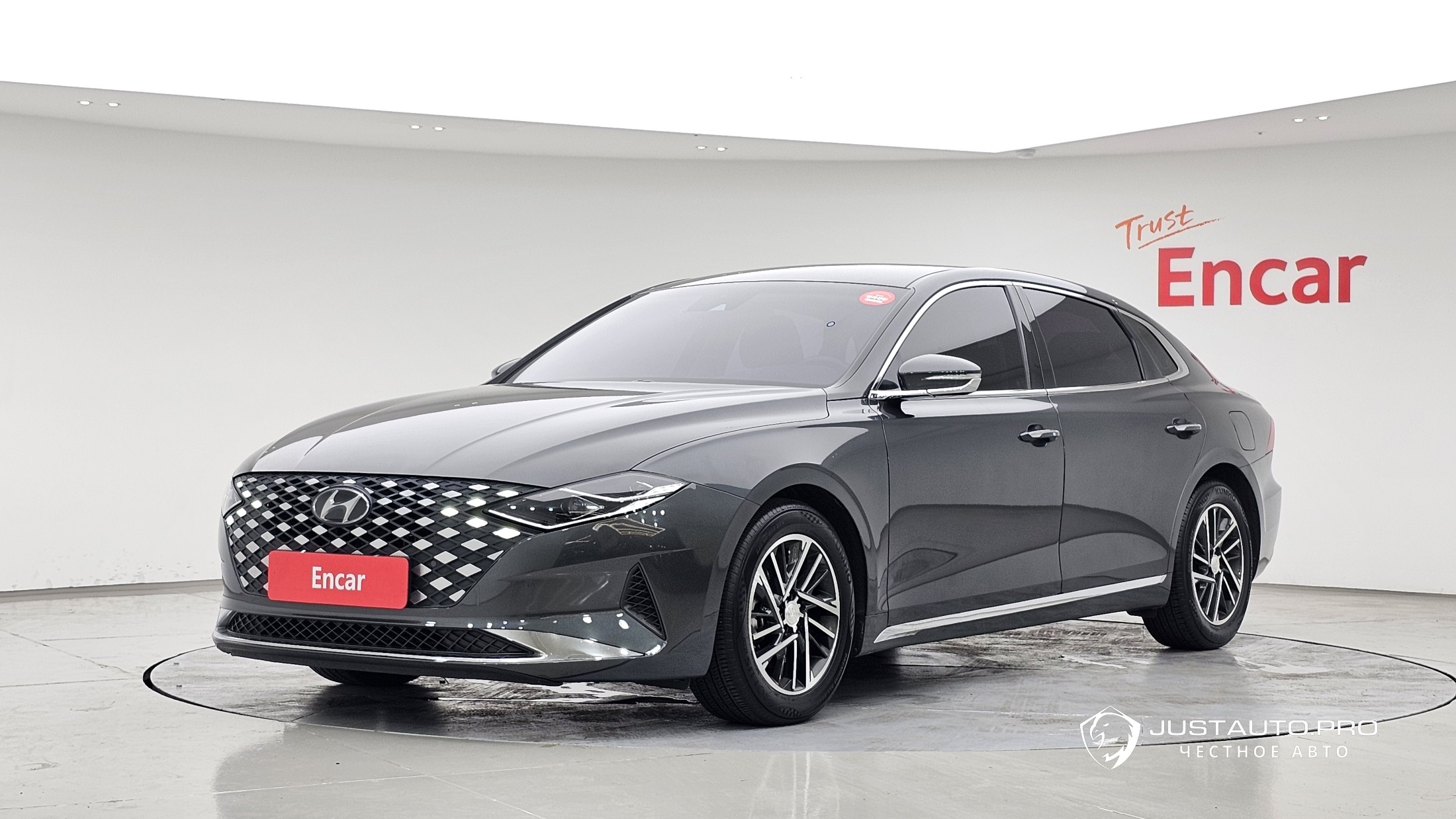 Автомобиль Hyundai Grandeur