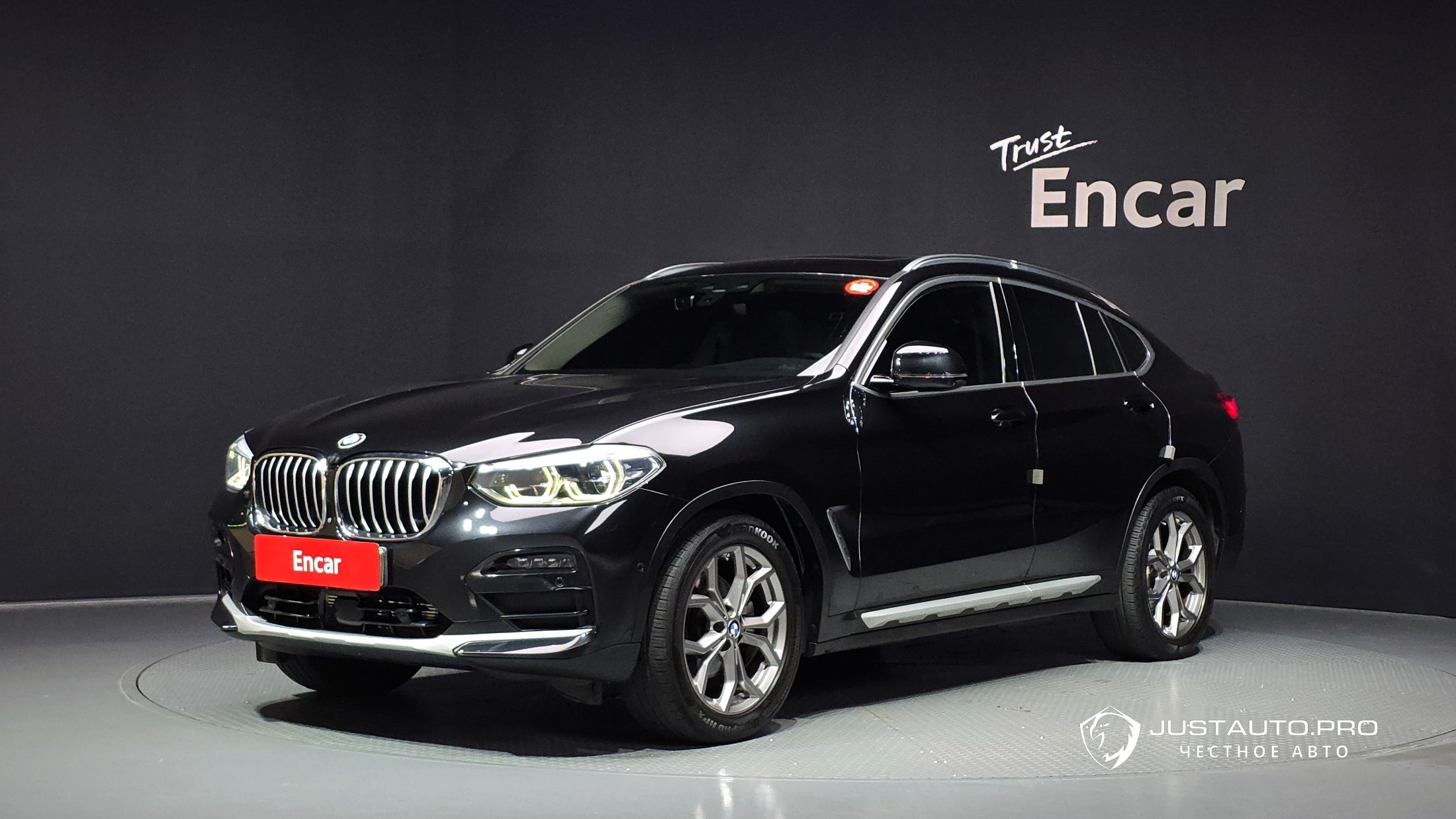 Автомобиль BMW X4