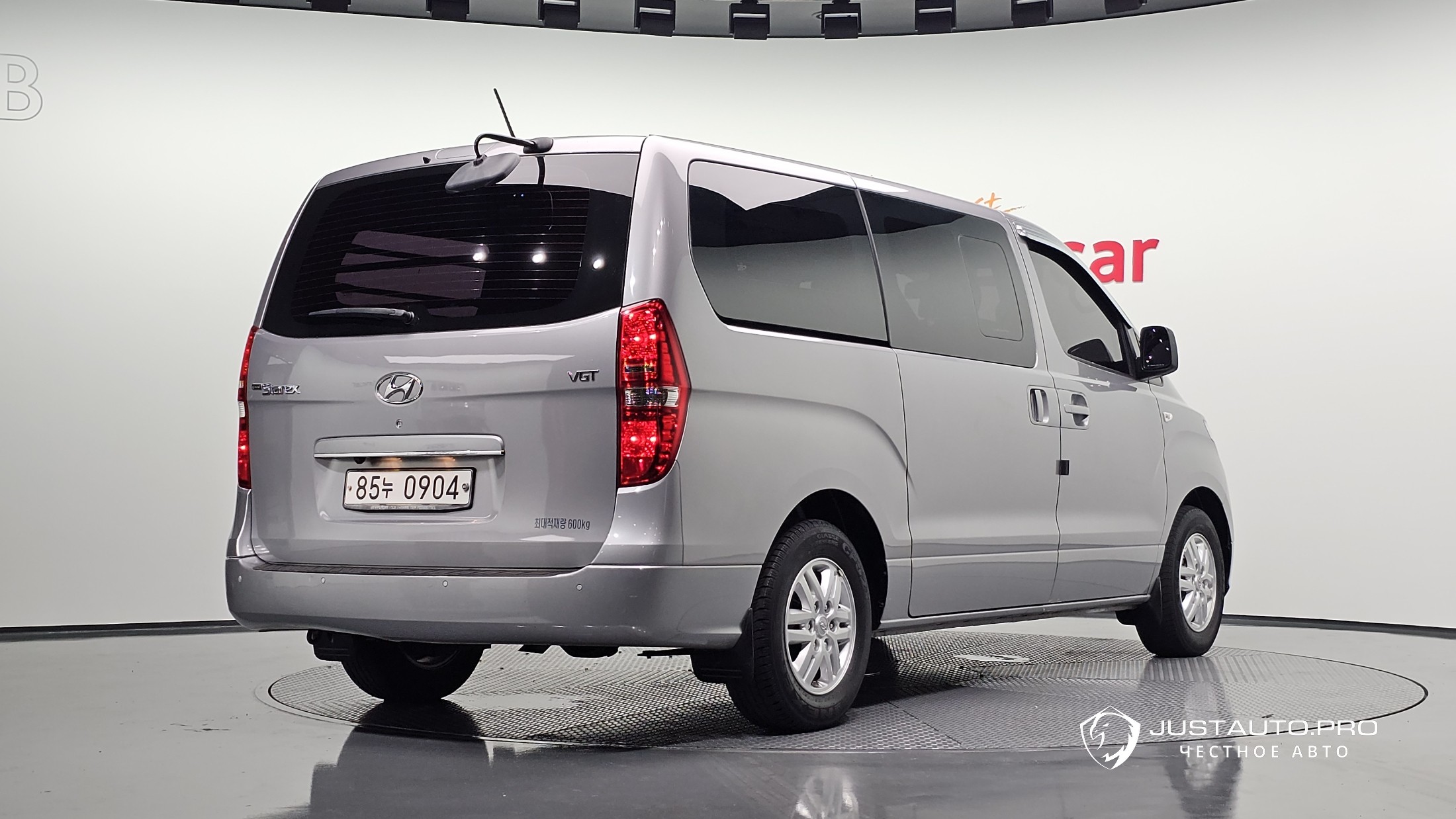 Автомобиль Hyundai Starex