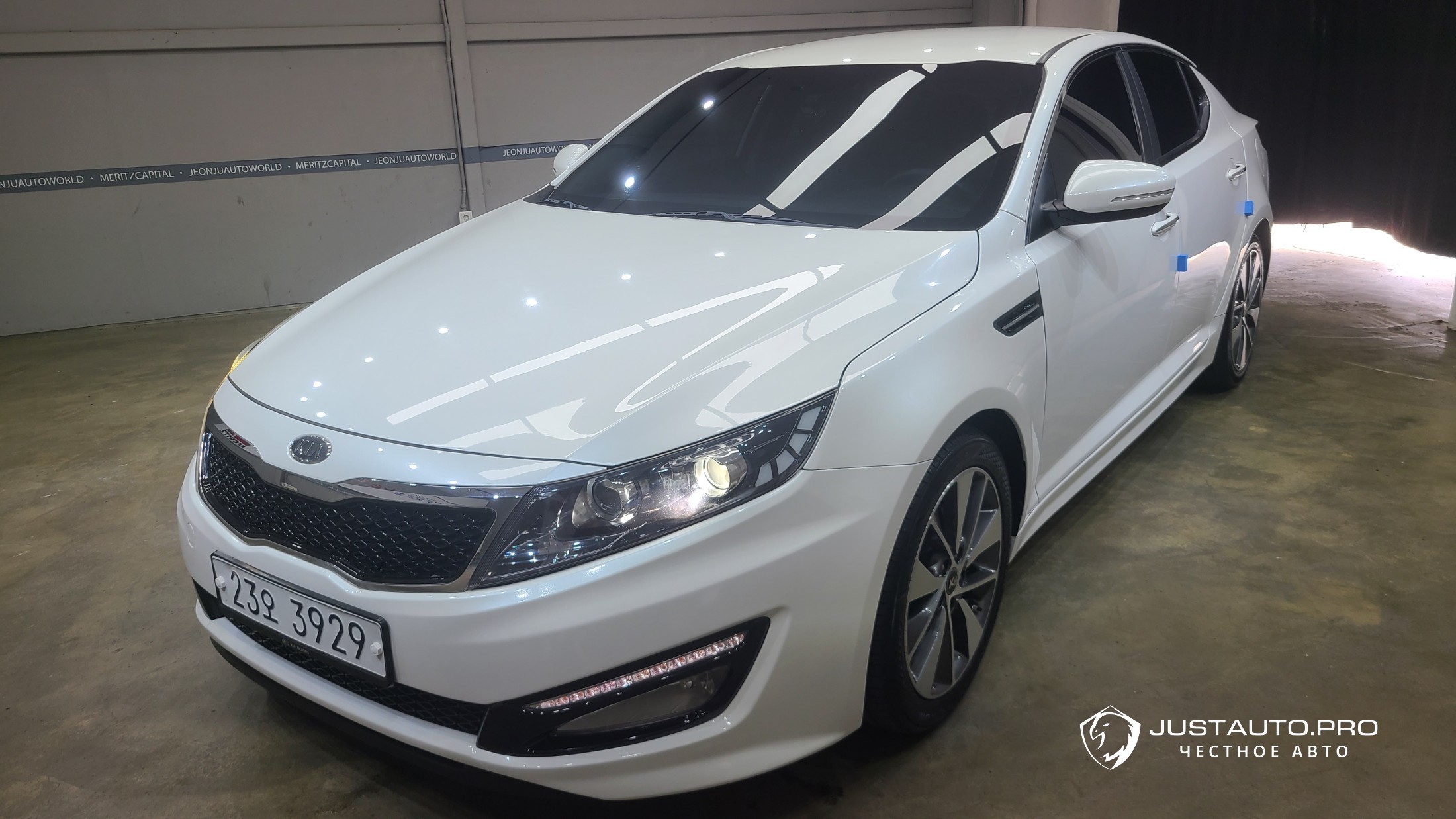 Автомобиль Kia K5