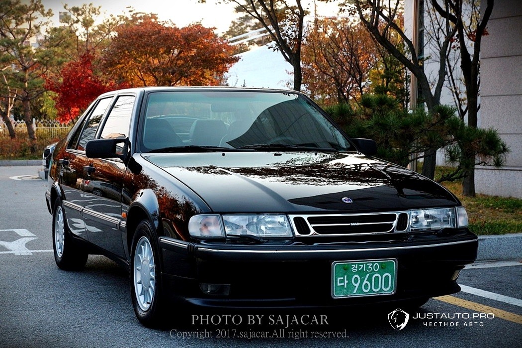 Автомобиль Saab 9000