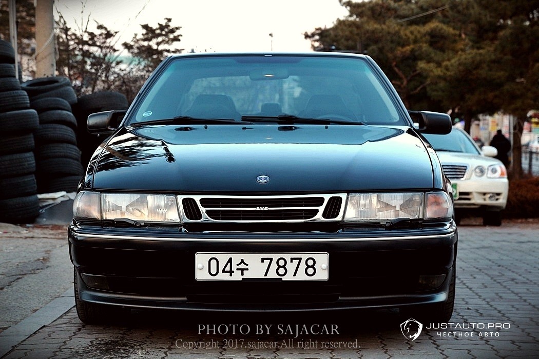 Автомобиль Saab 9000