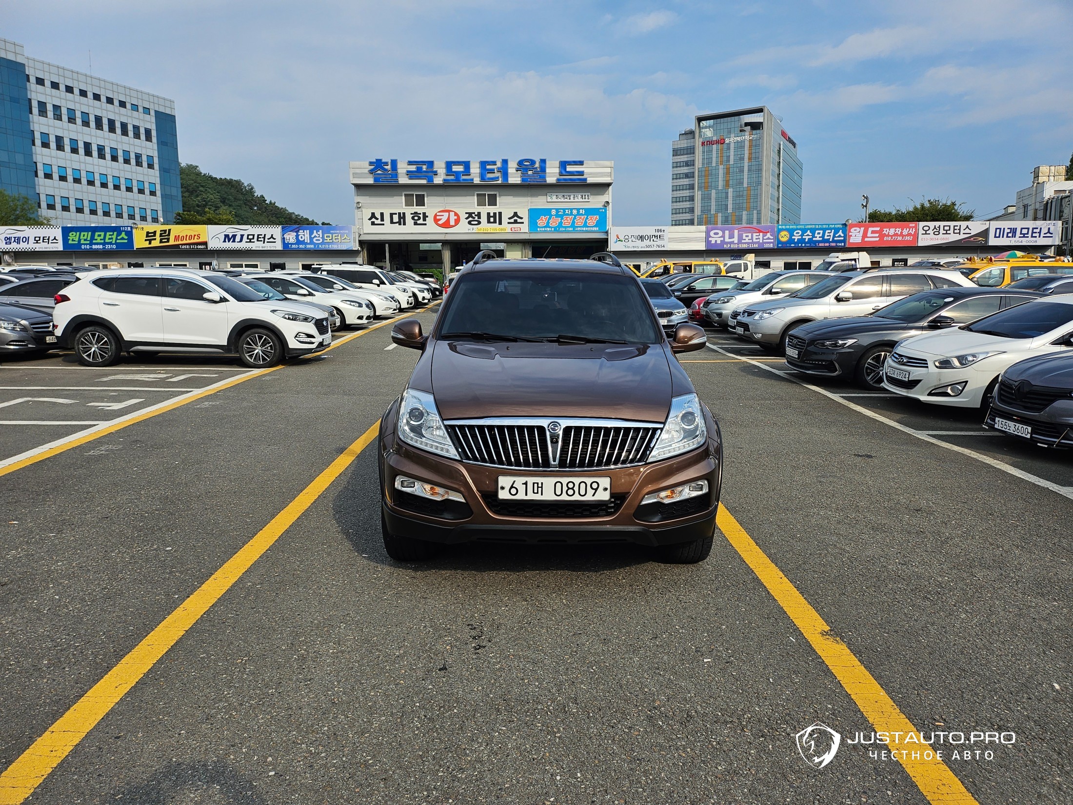Автомобиль KG_Mobility_Ssangyong Rexton