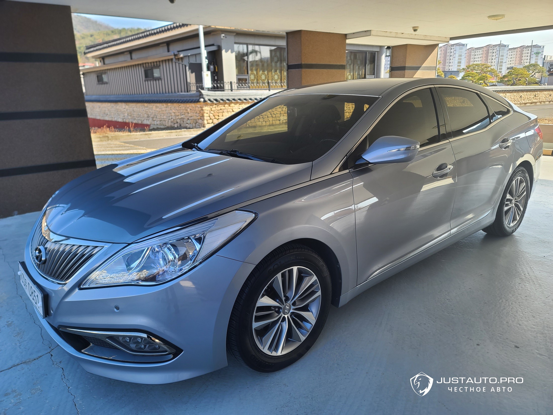 Автомобиль Hyundai Grandeur