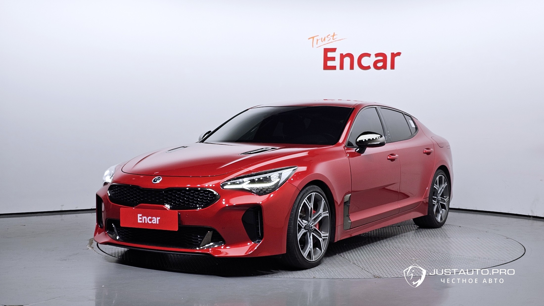Автомобиль Kia Stinger