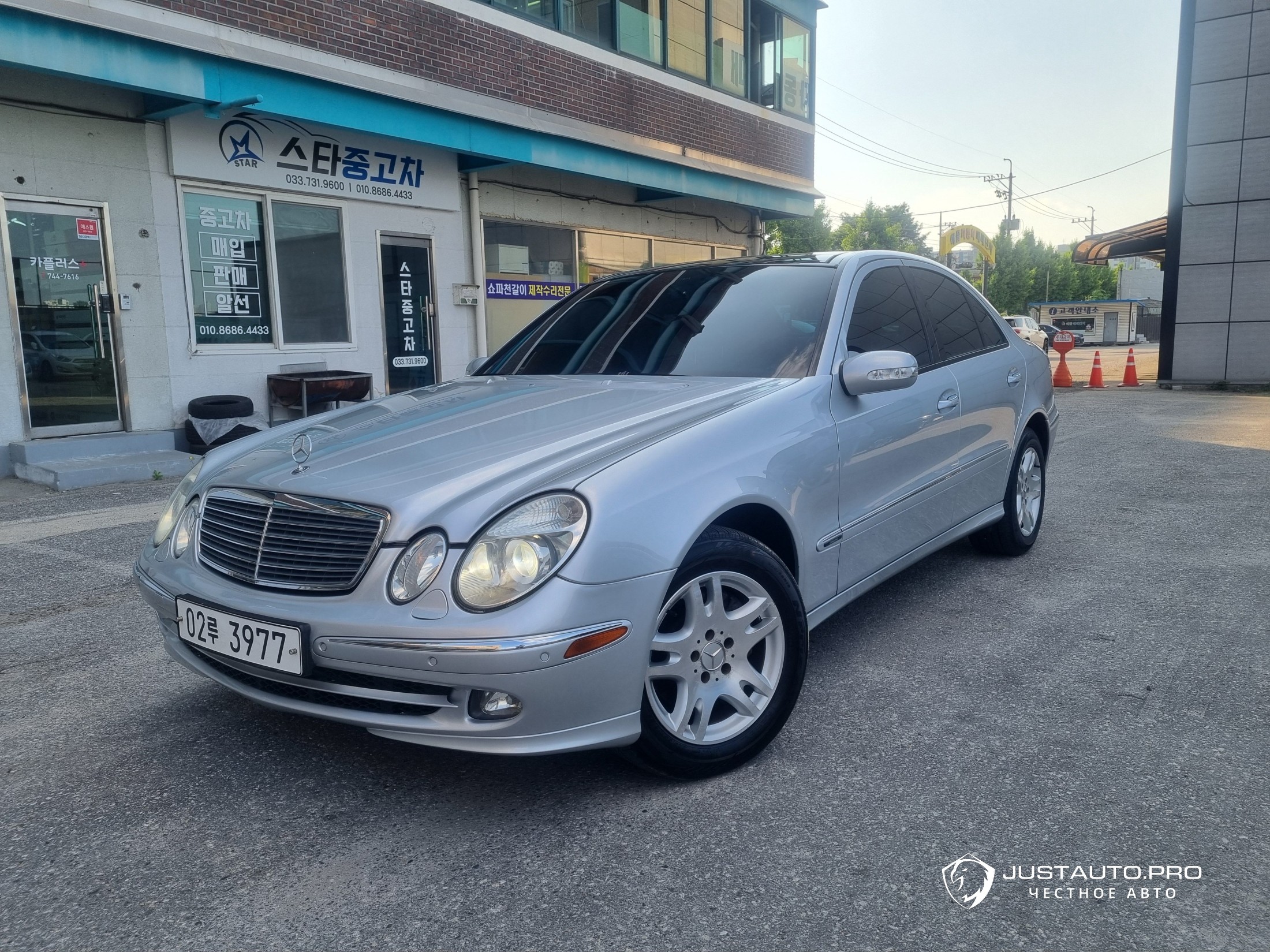 Автомобиль Mercedes-Benz E-Class