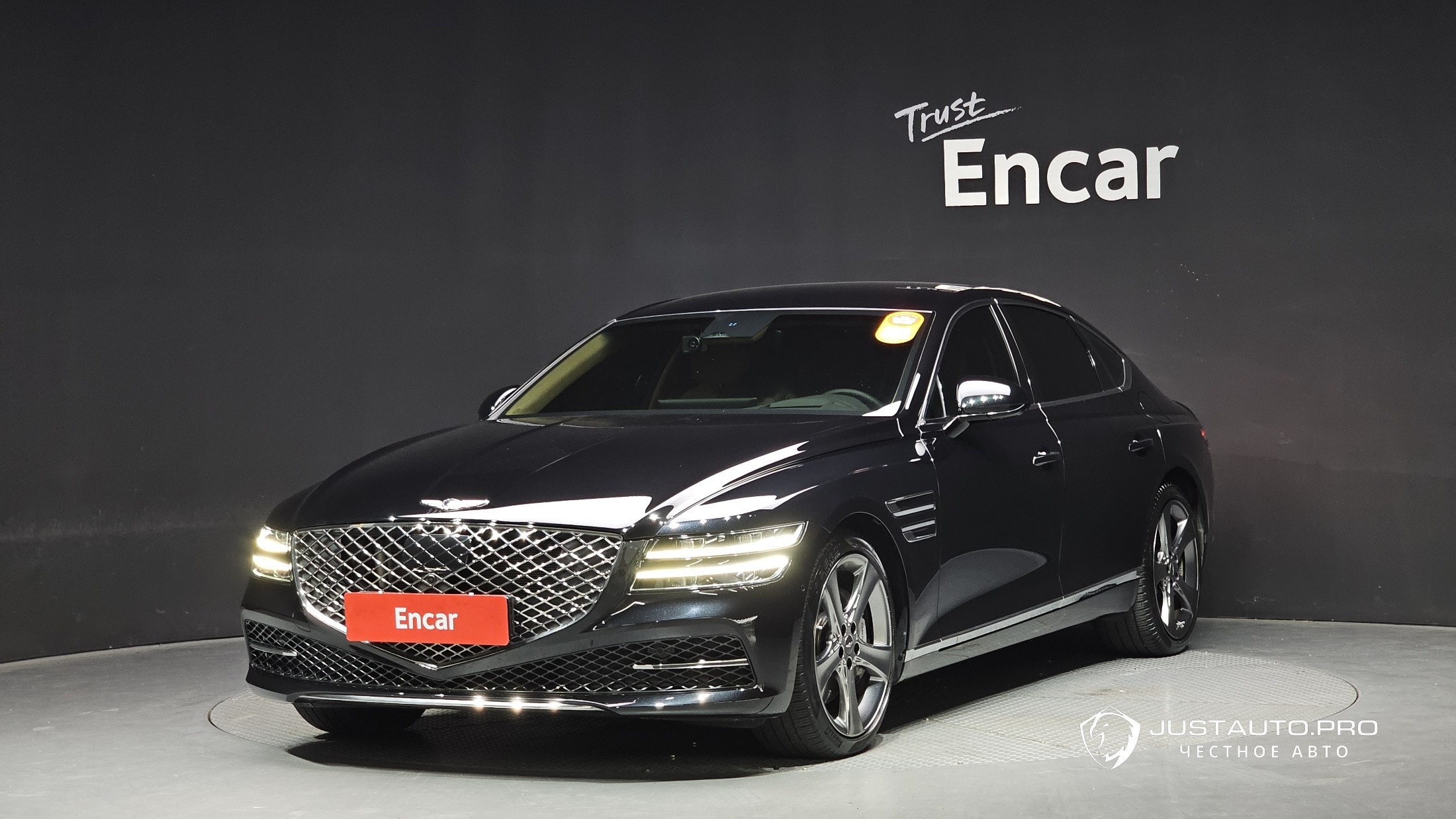 Автомобиль Genesis G80