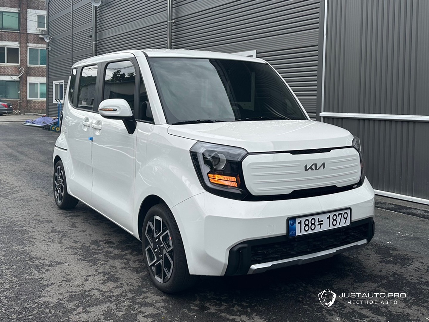 Автомобиль Kia RAY