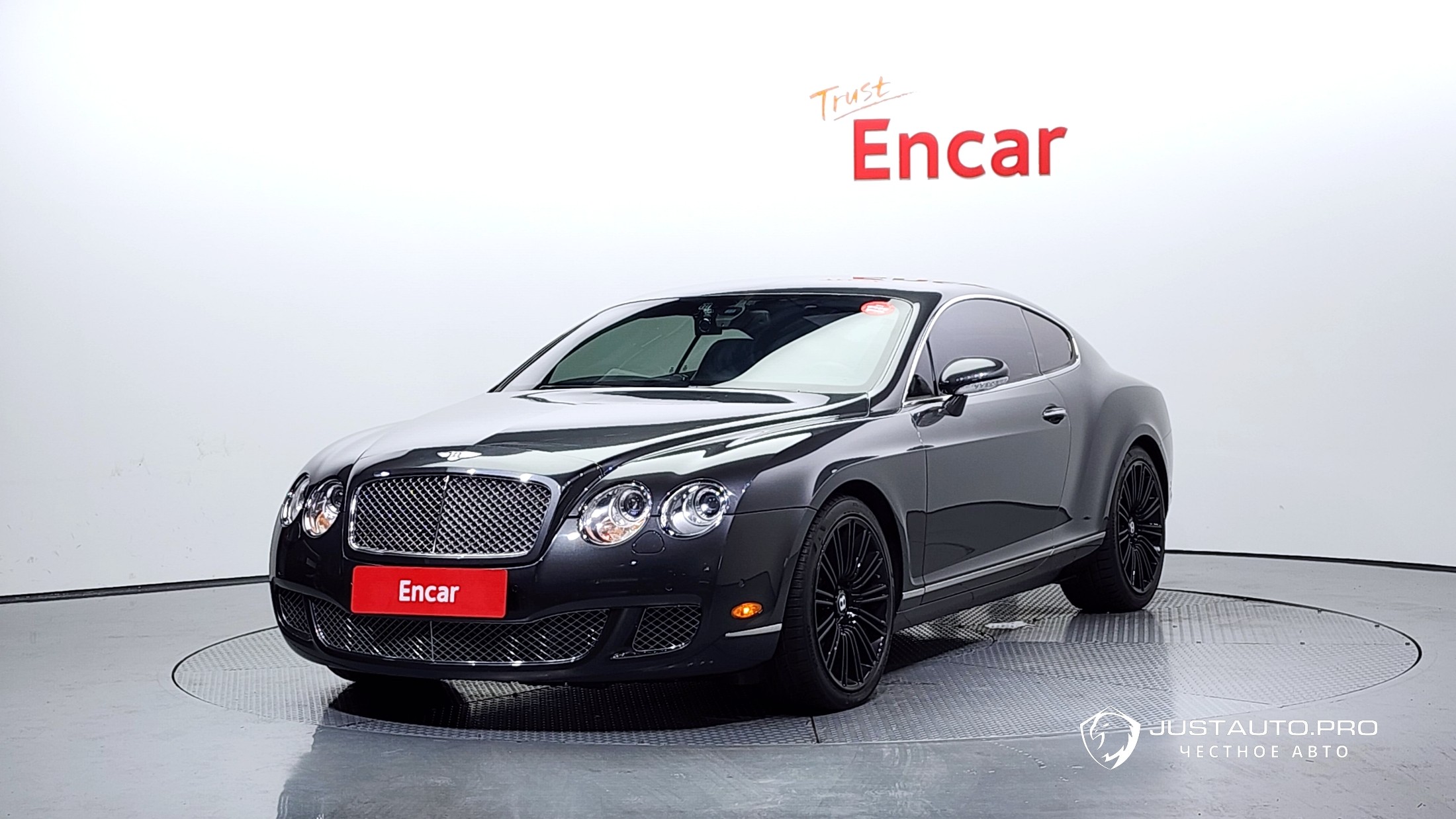 Автомобиль Bentley Continental
