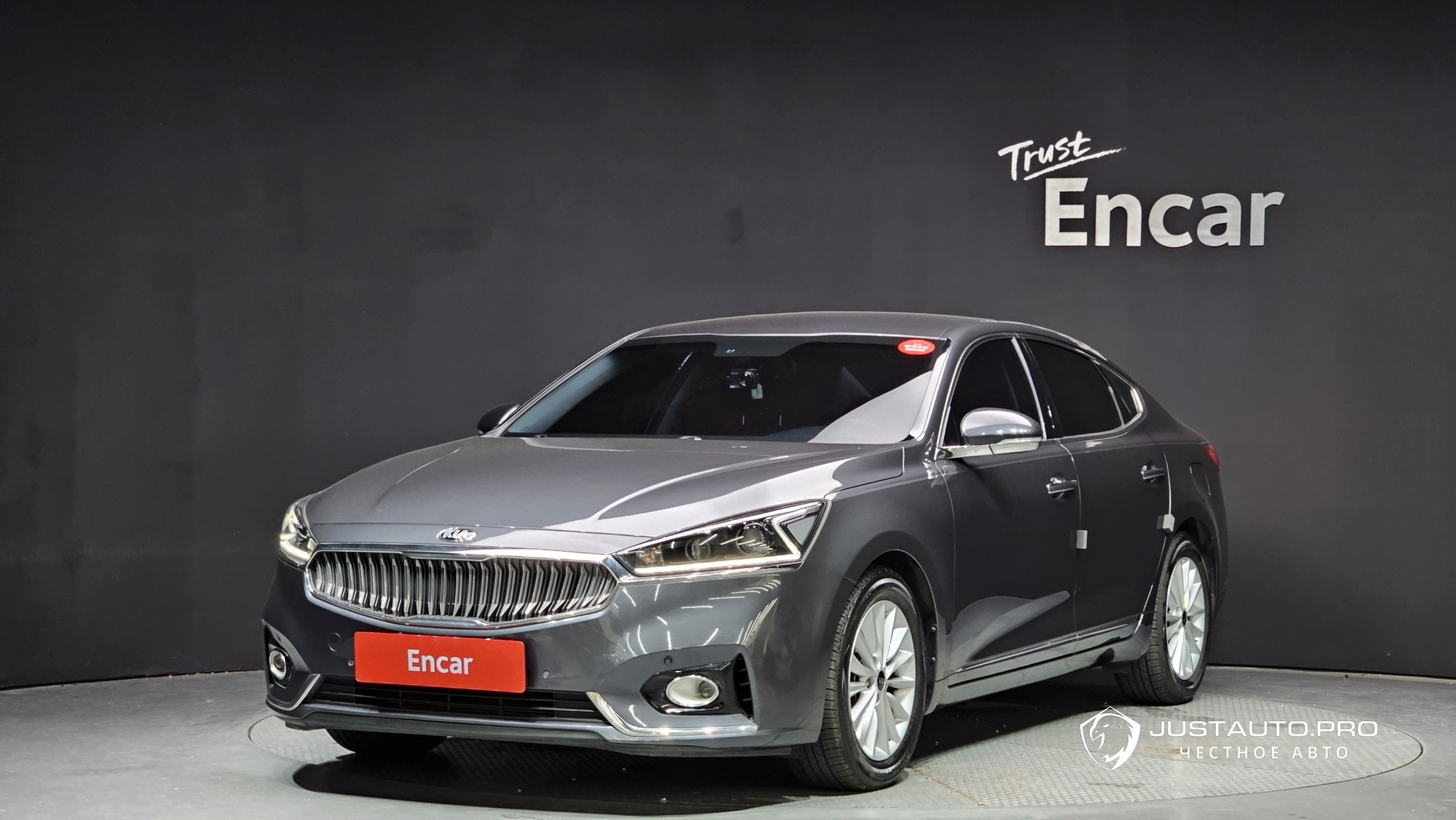 Автомобиль Kia K7