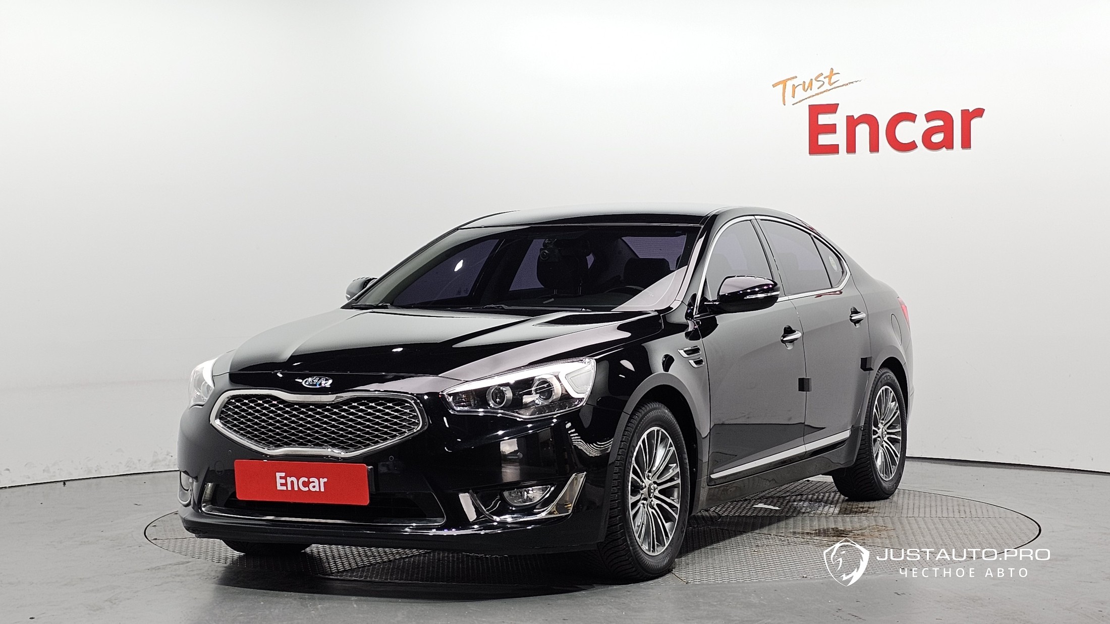 Автомобиль Kia K7