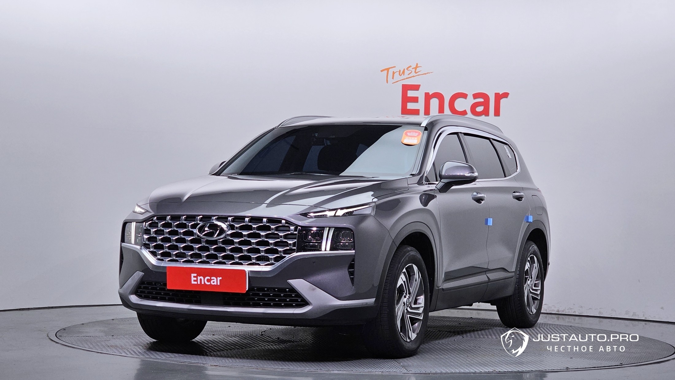 Автомобиль Hyundai Santafe