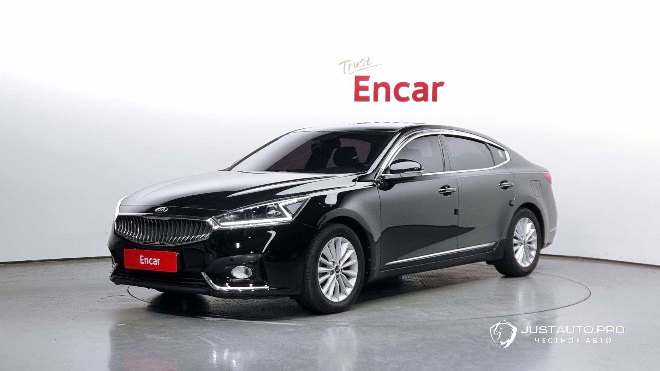Автомобиль Kia K7