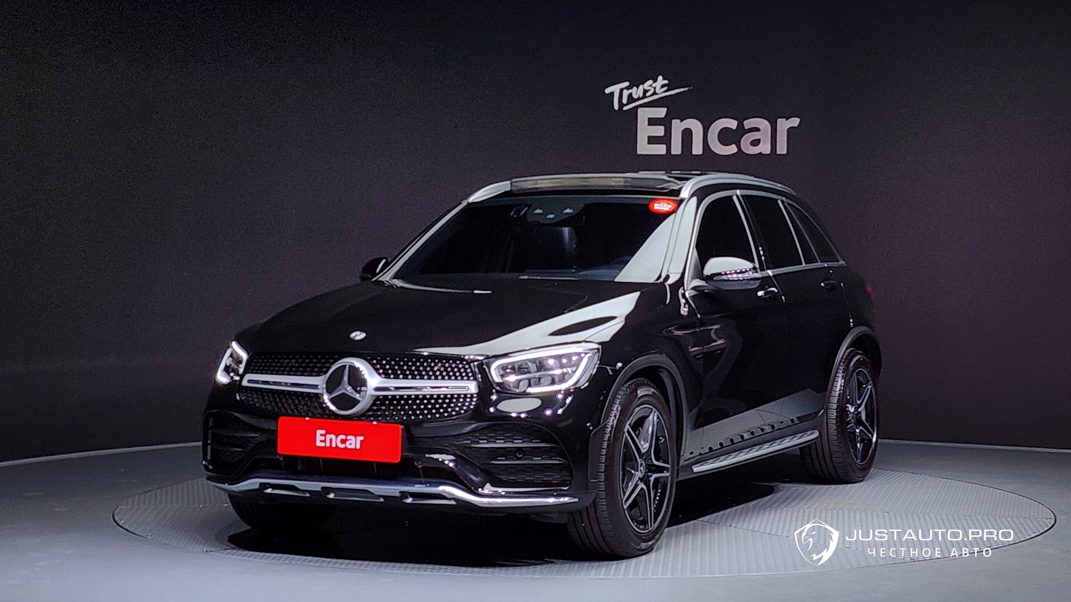 Автомобиль Mercedes-Benz GLC-Class