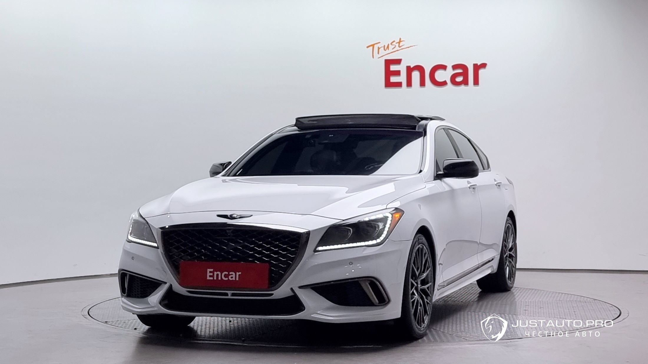Автомобиль Genesis G80