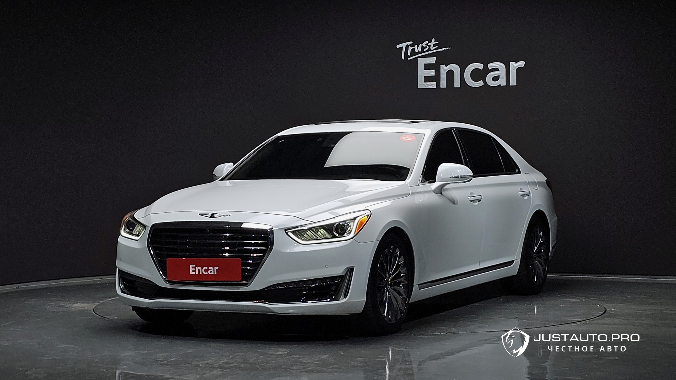 Автомобиль Genesis EQ900