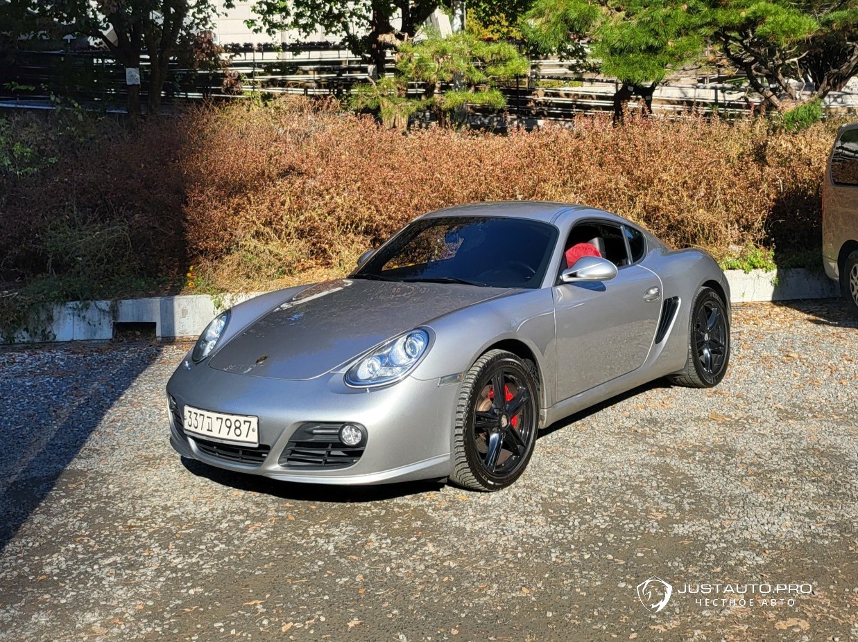 Автомобиль Porsche Cayman