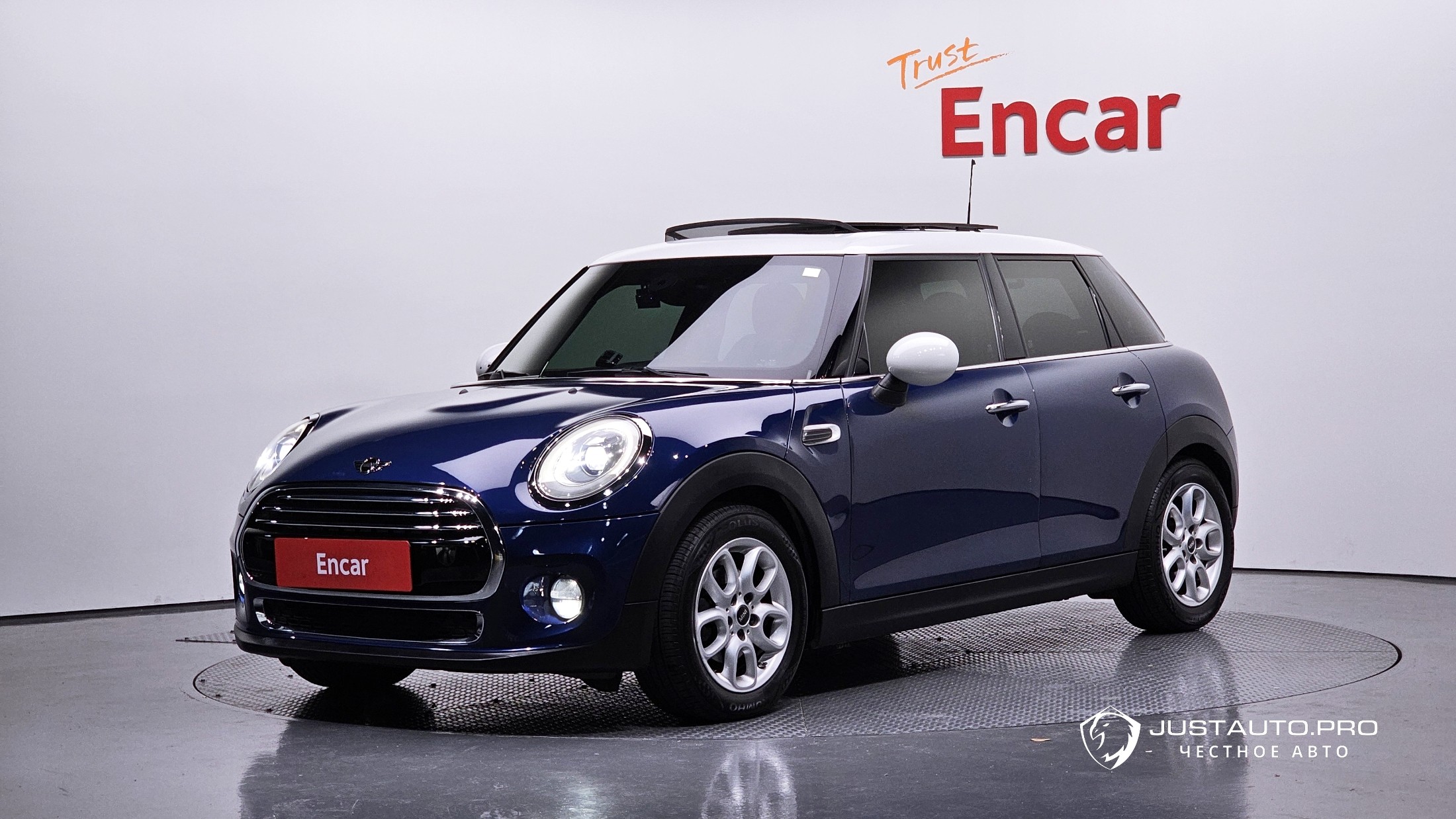 Автомобиль Mini Cooper
