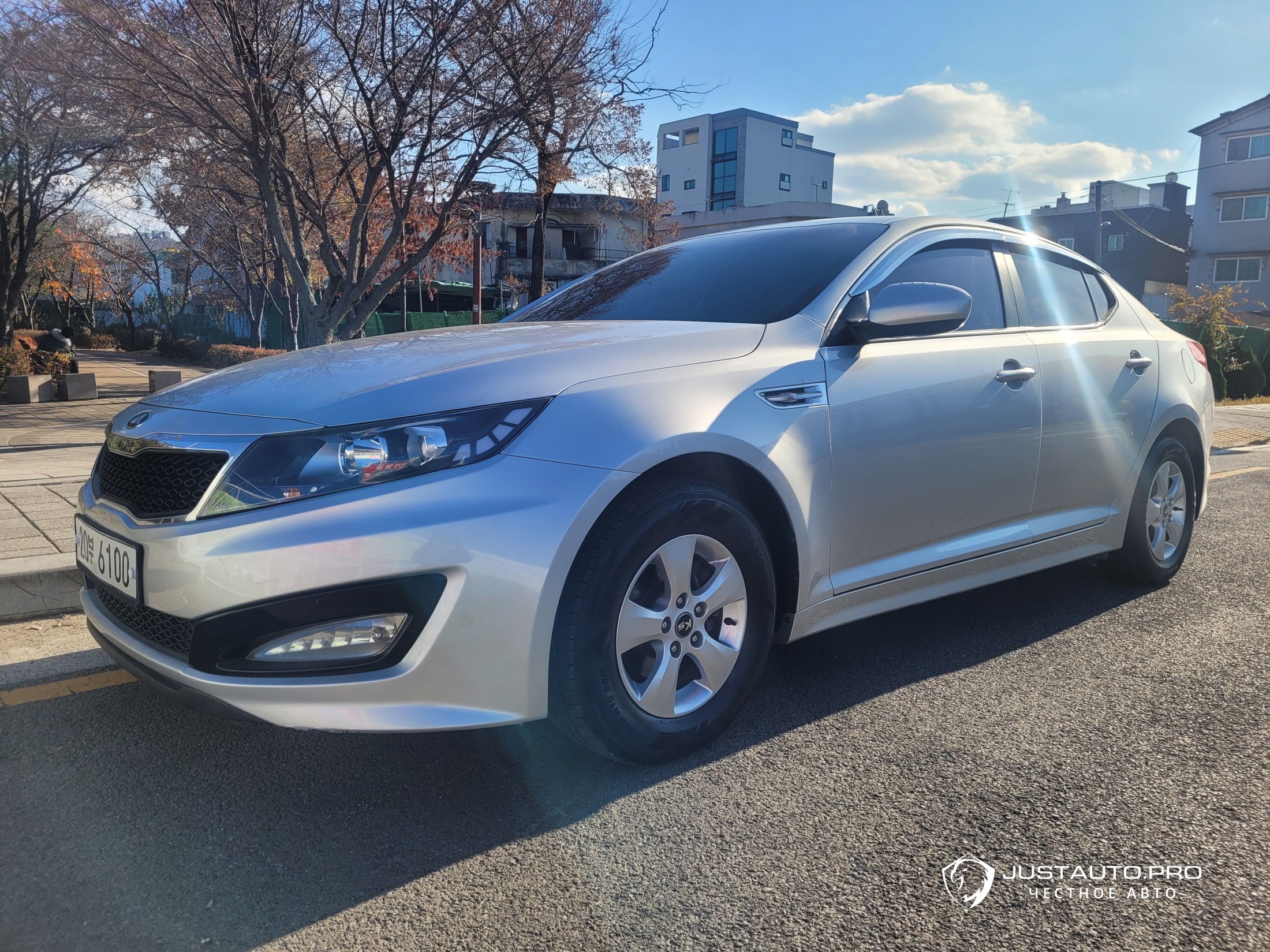 Автомобиль Kia K5
