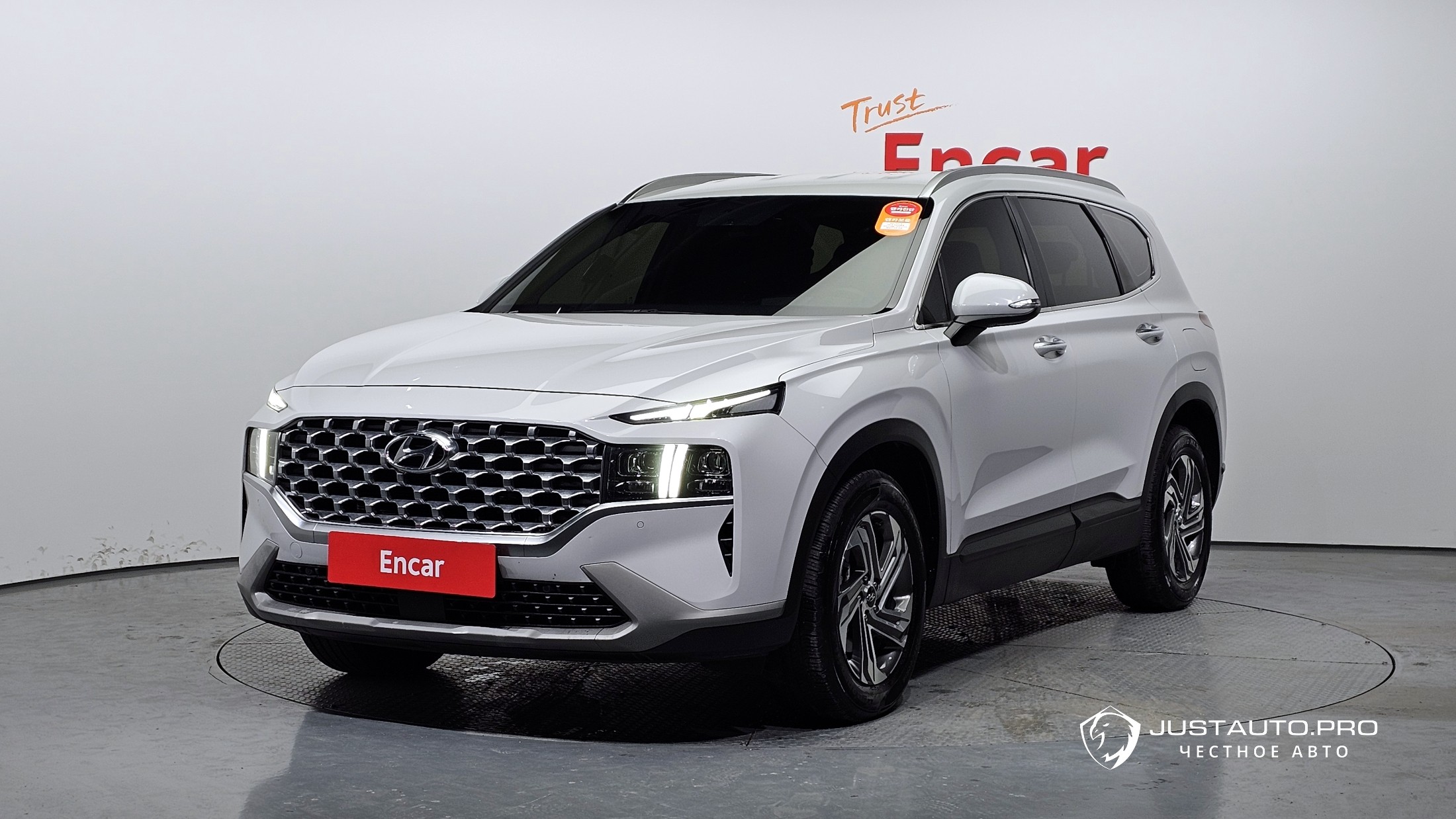 Автомобиль Hyundai Santafe