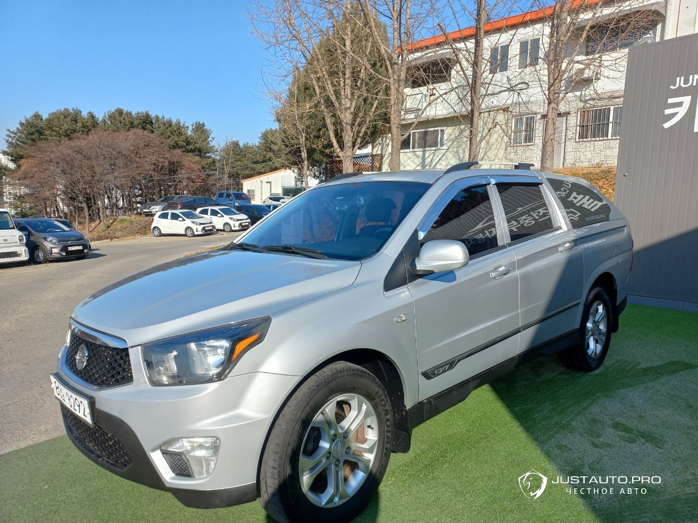 Автомобиль KG_Mobility_Ssangyong KORANDO