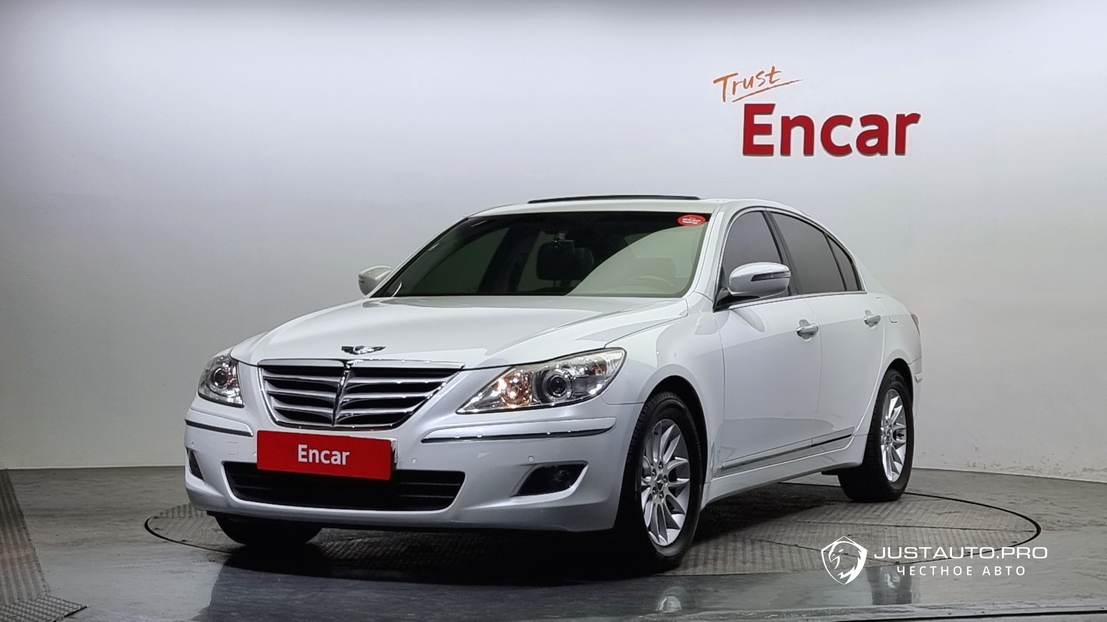 Автомобиль Hyundai Genesis