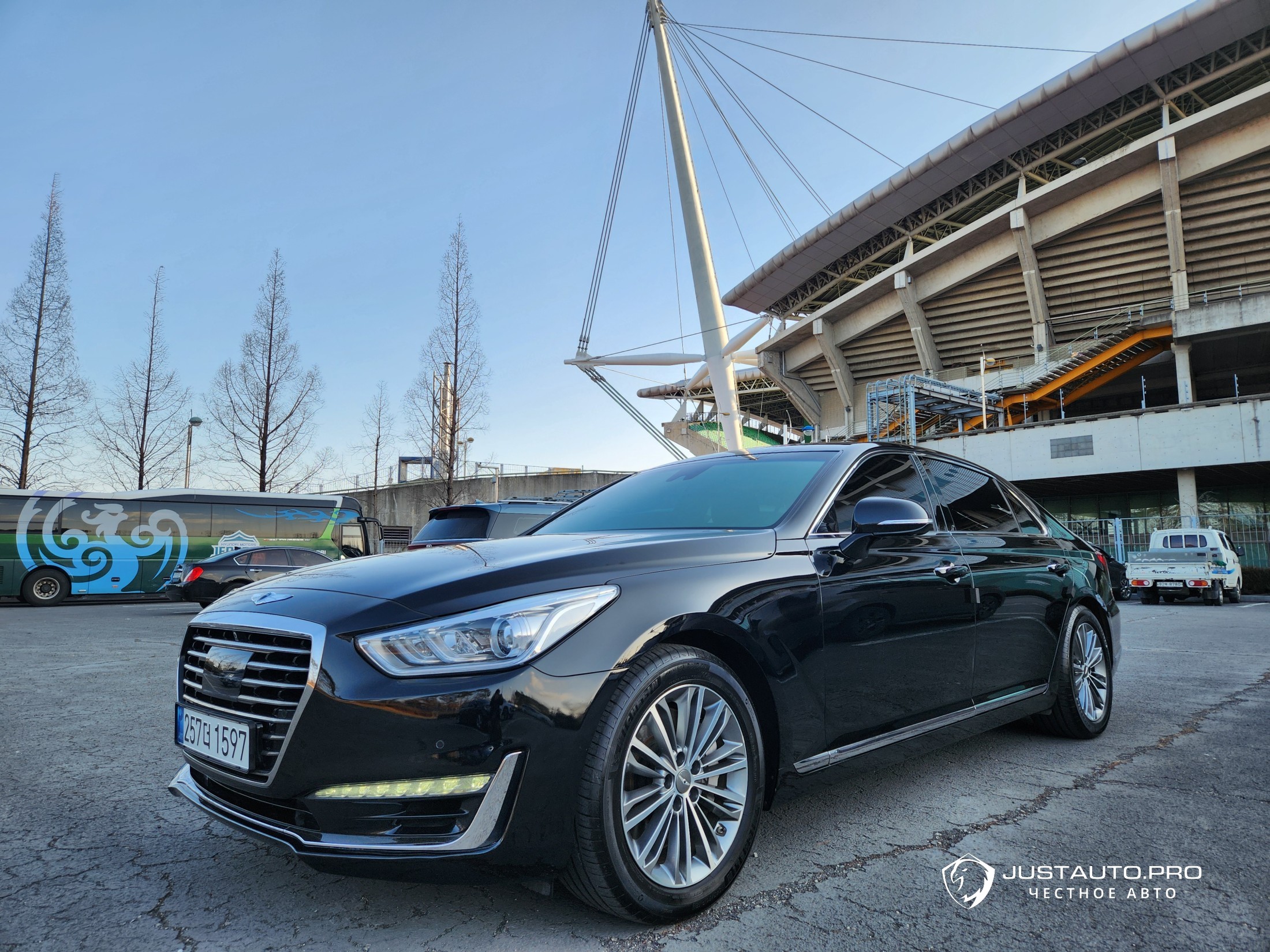Автомобиль Genesis EQ900