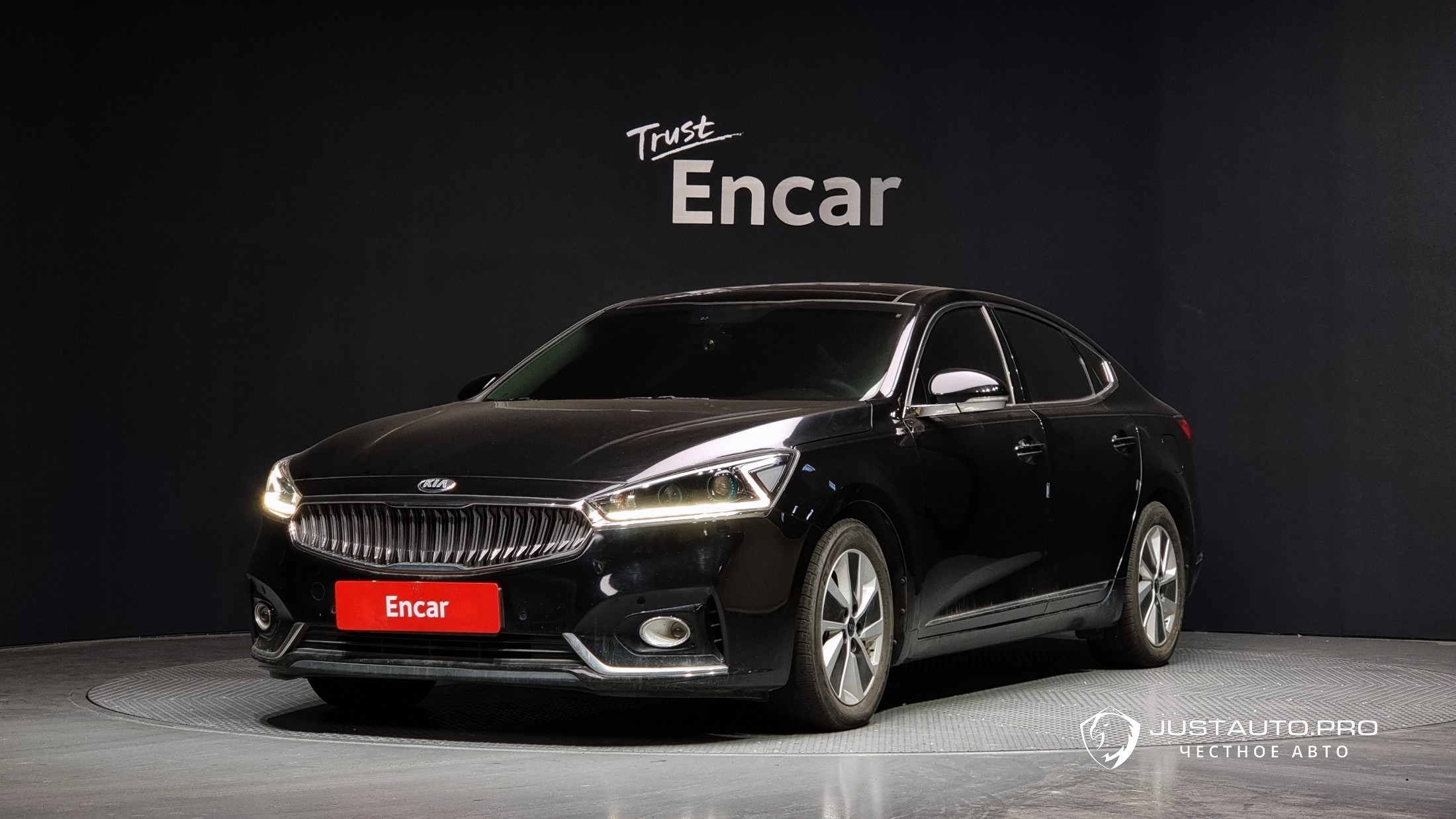 Автомобиль Kia K7