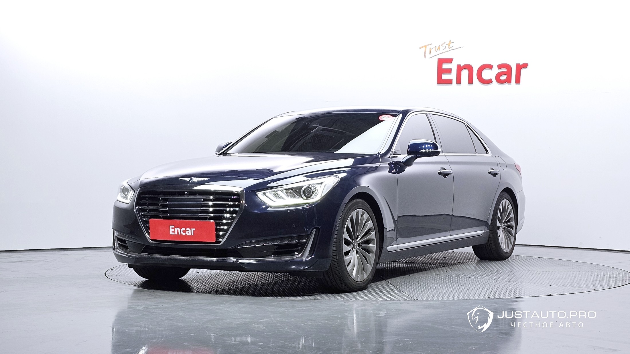 Автомобиль Genesis EQ900